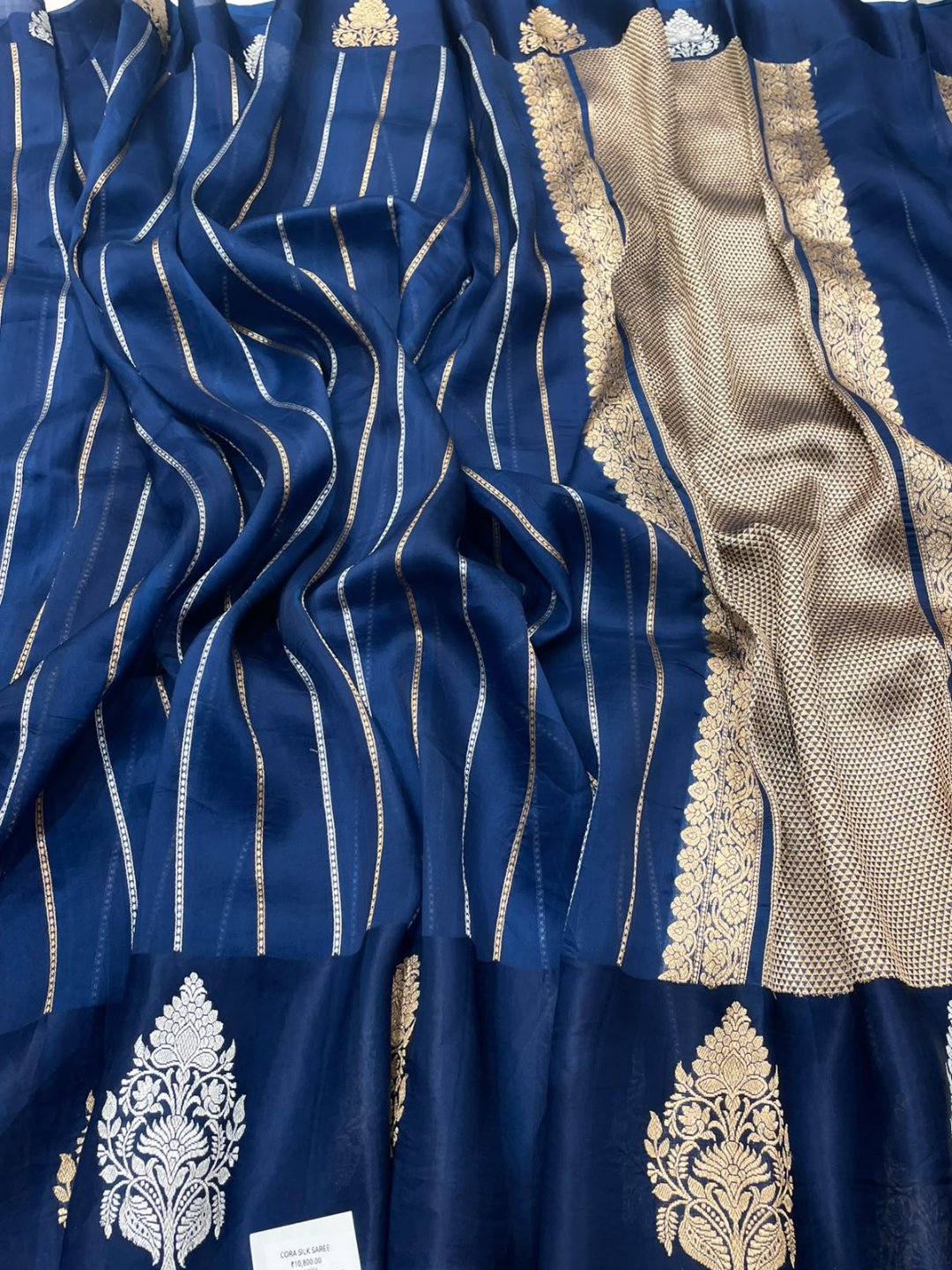 Navy blue Kora Silk Banarasi saree pallu detail