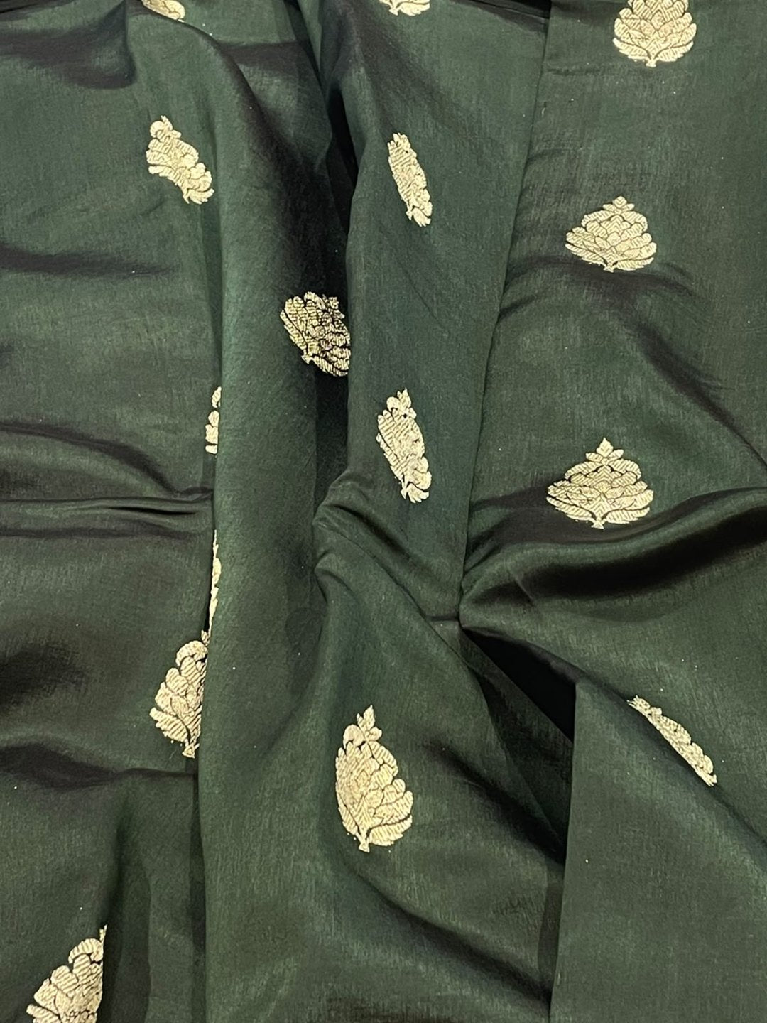 Bottle Green Katan Silk Banarasi saree border closeup