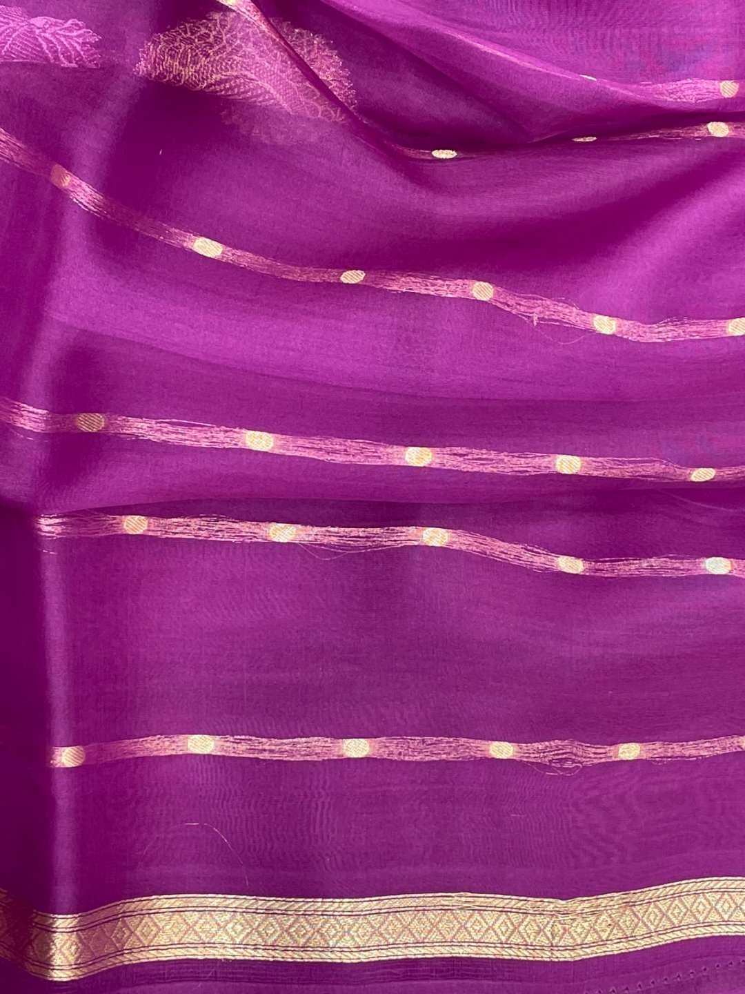 Magenta pink Kora Silk Banarasi saree full spread