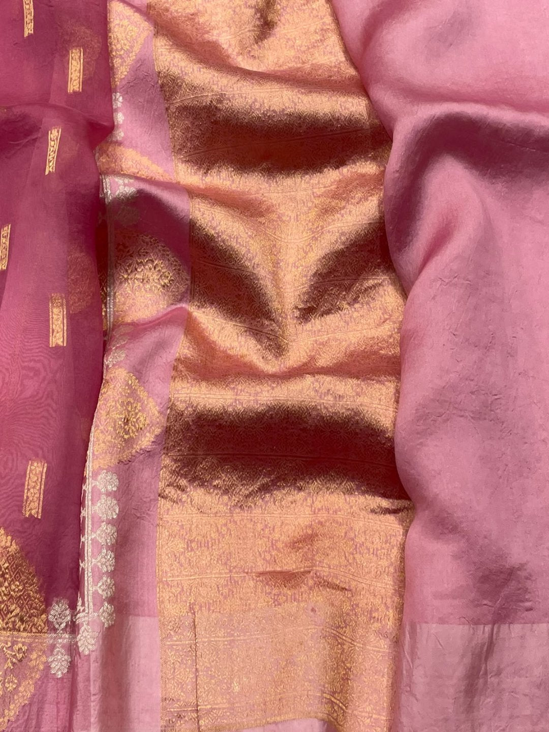 Rose pink Kora Silk Banarasi saree pallu detail