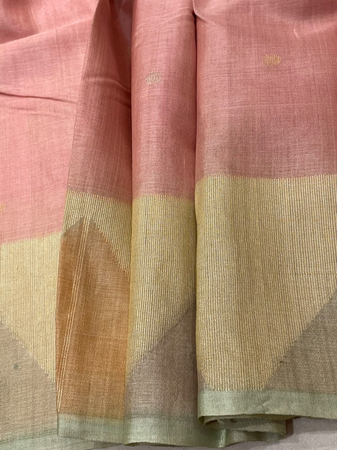 peach Raw silk saree Banarasi saree border closeup