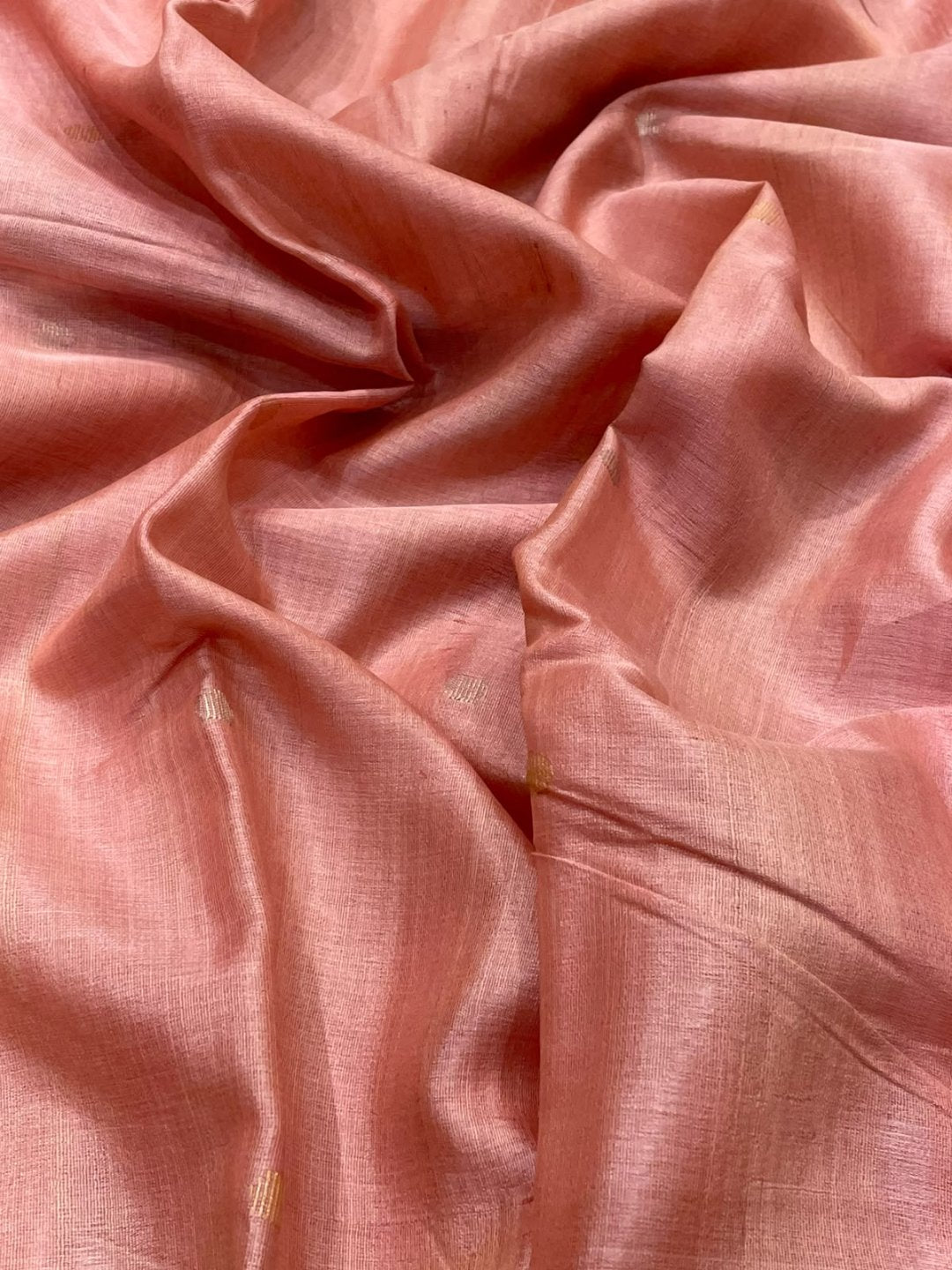 peach Raw silk saree Banarasi saree pallu detail