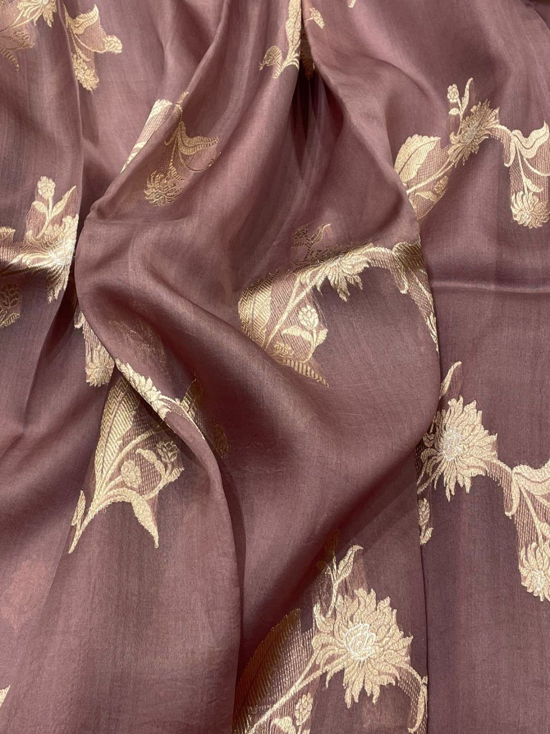 Peach Kora Silk Banarasi saree border closeup