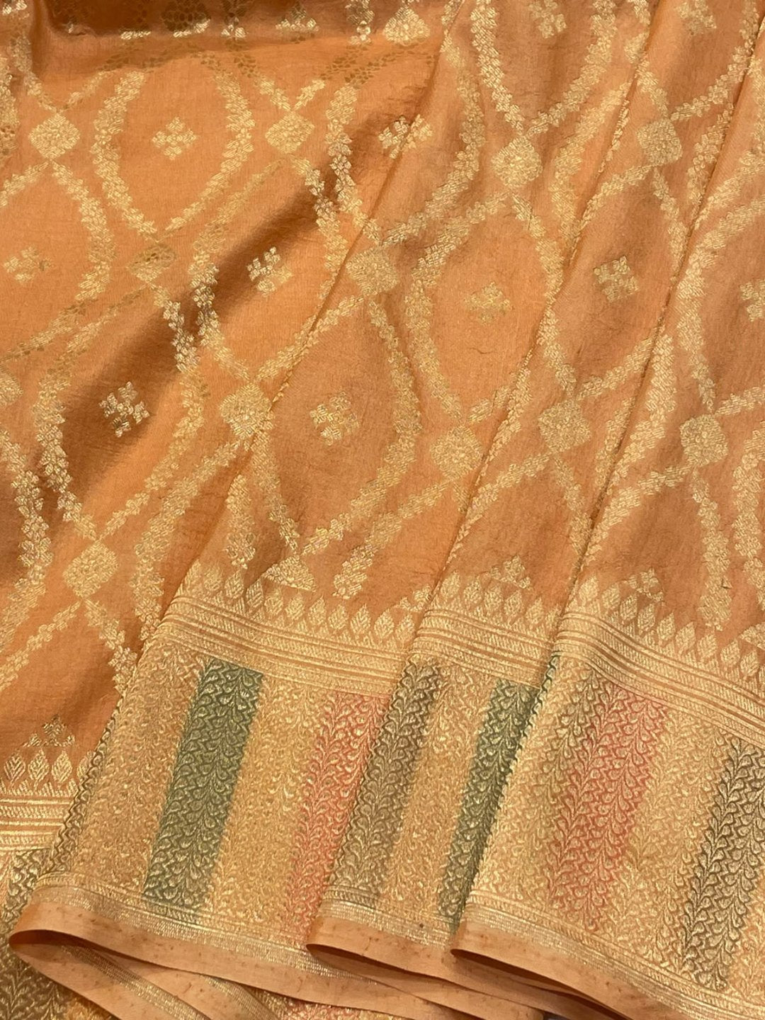 Light peach Katan Silk Banarasi saree full spread