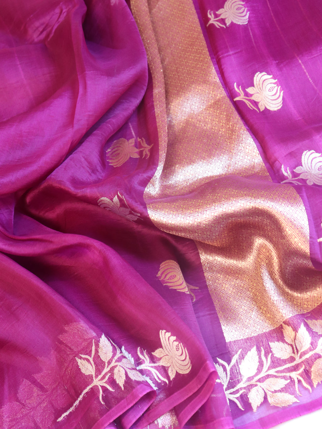 Gulab Border Handloom Kora Silk Saree - Deep Magenta