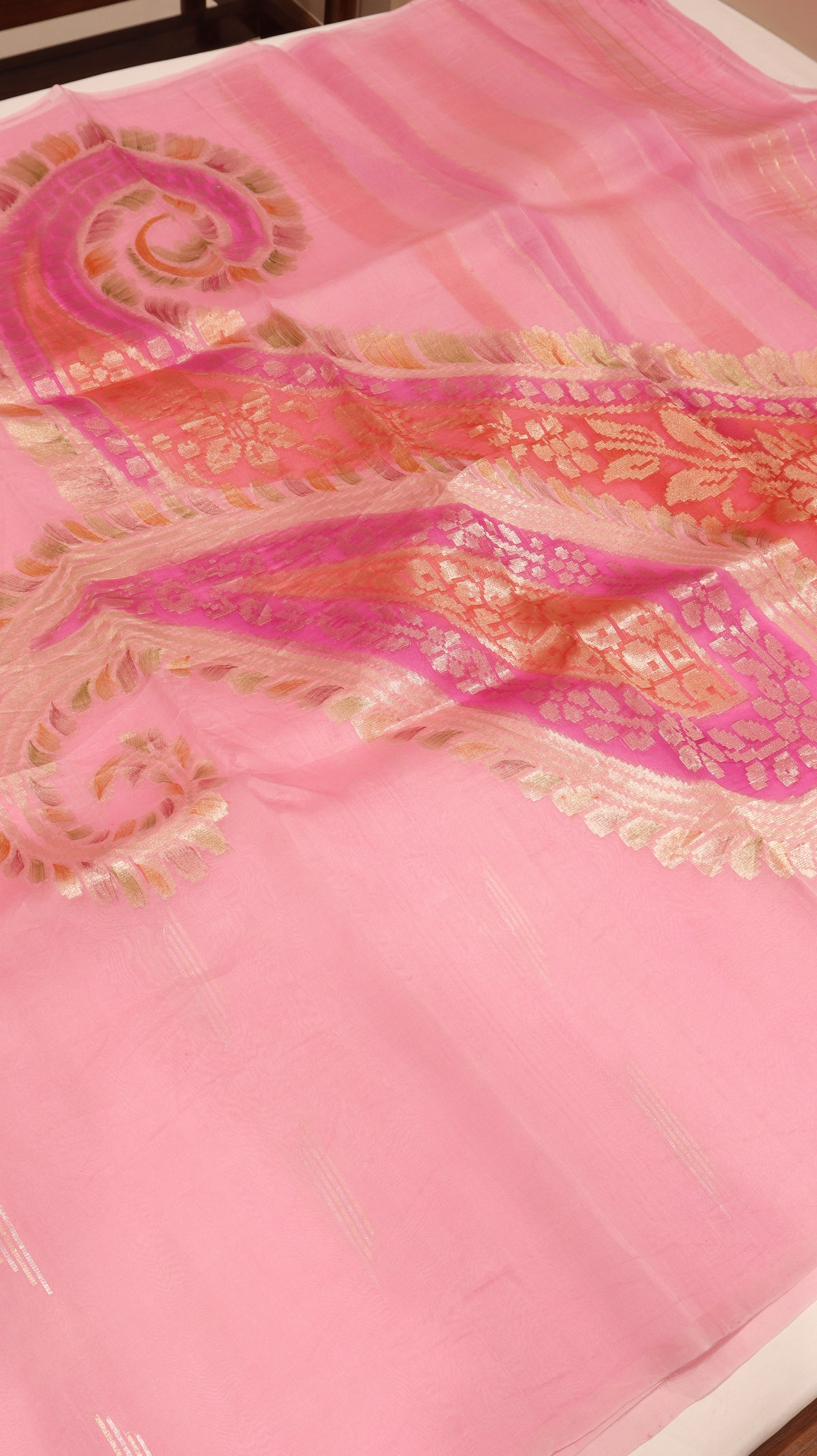 Handloom Pure Kora Silk Saree Paisley Pallu