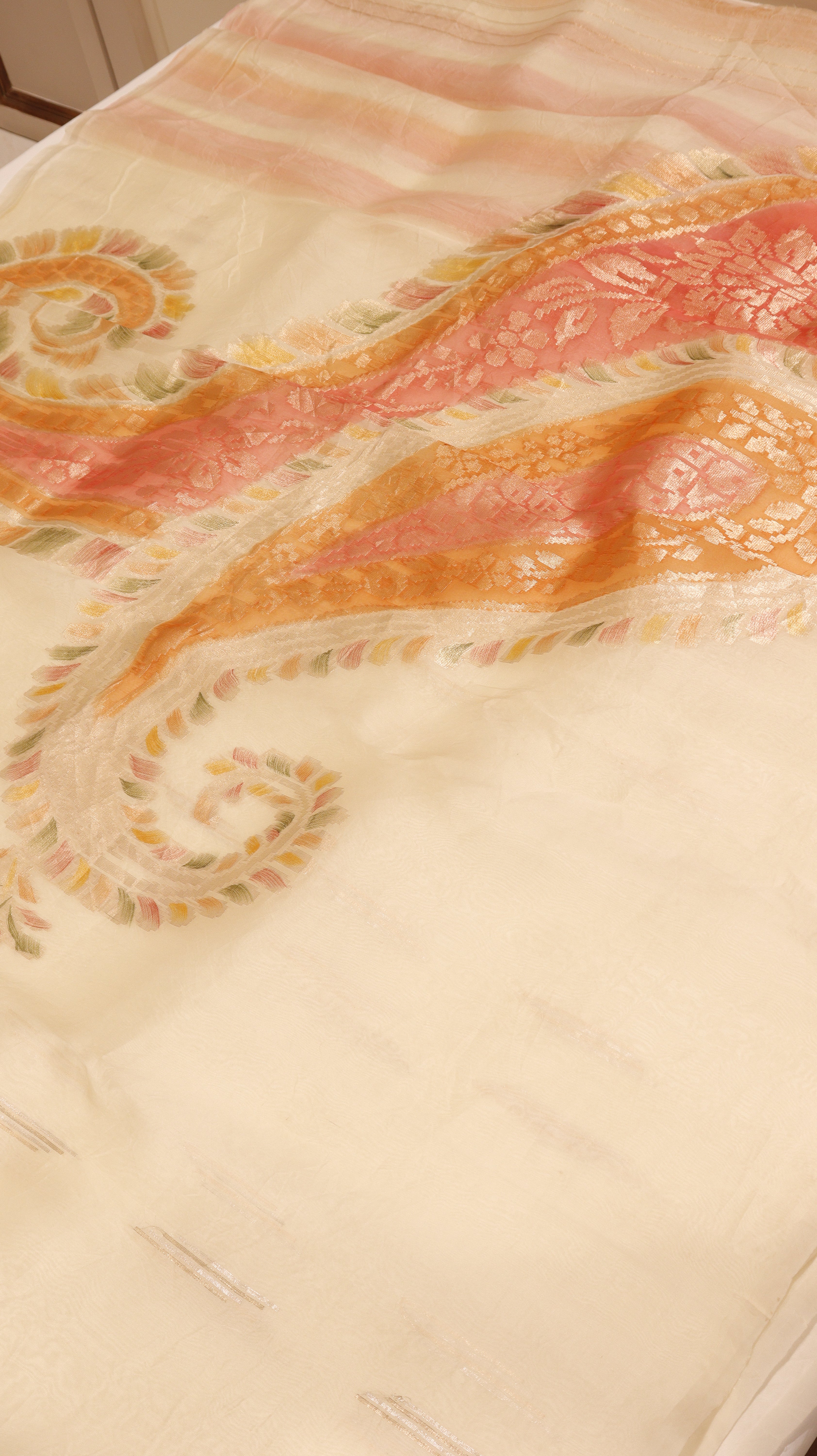 Pre-Order : Handloom Pure Kora Silk Saree Paisley Pallu