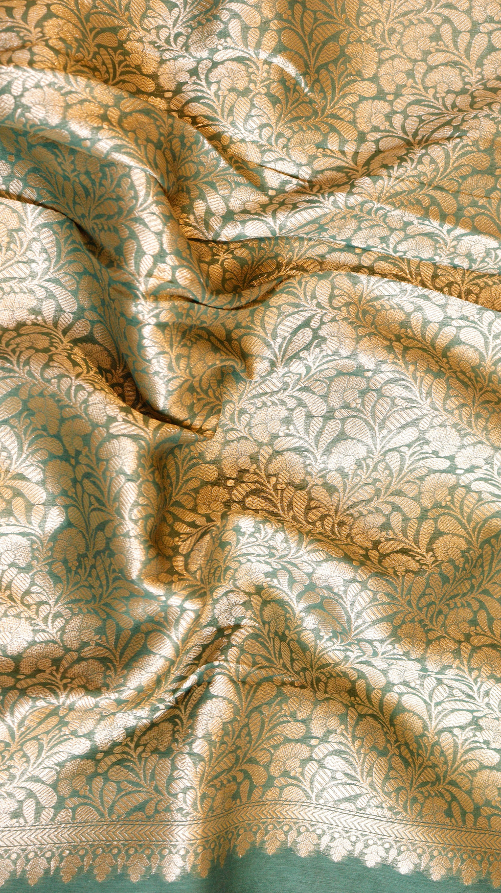 Green Pure Cotton Handloom Saree with Brocade Blouse