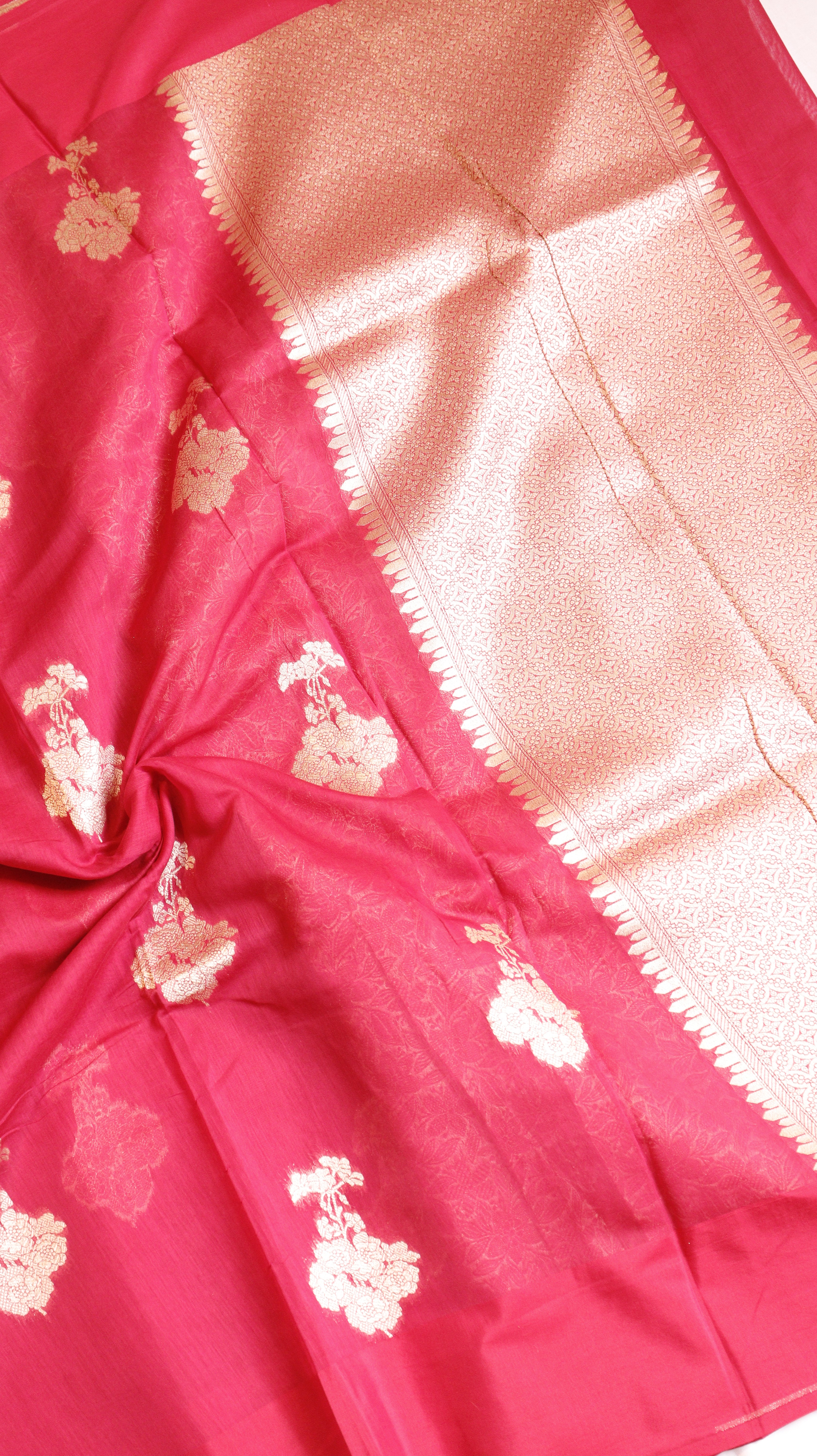 Red Cotton Handloom Saree with Brocade Blouse