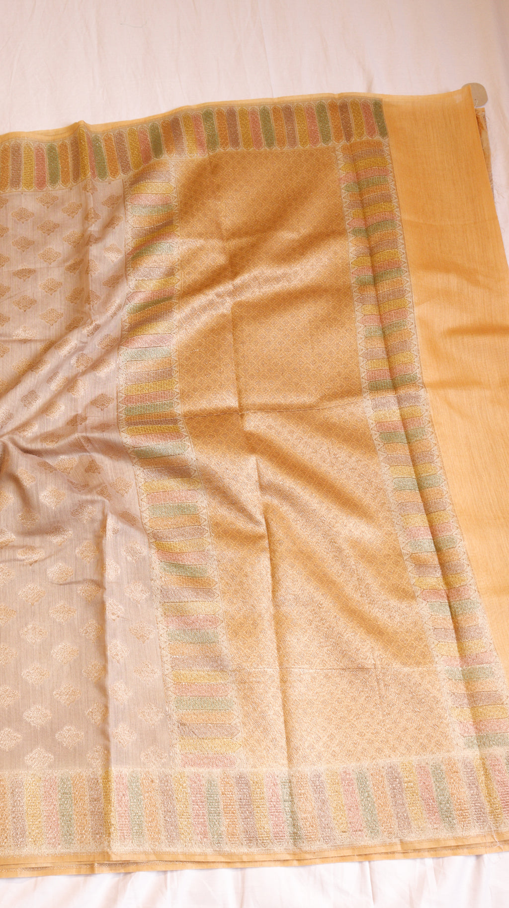 Peach Beige Pure Moonga Muslin Handloom Saree