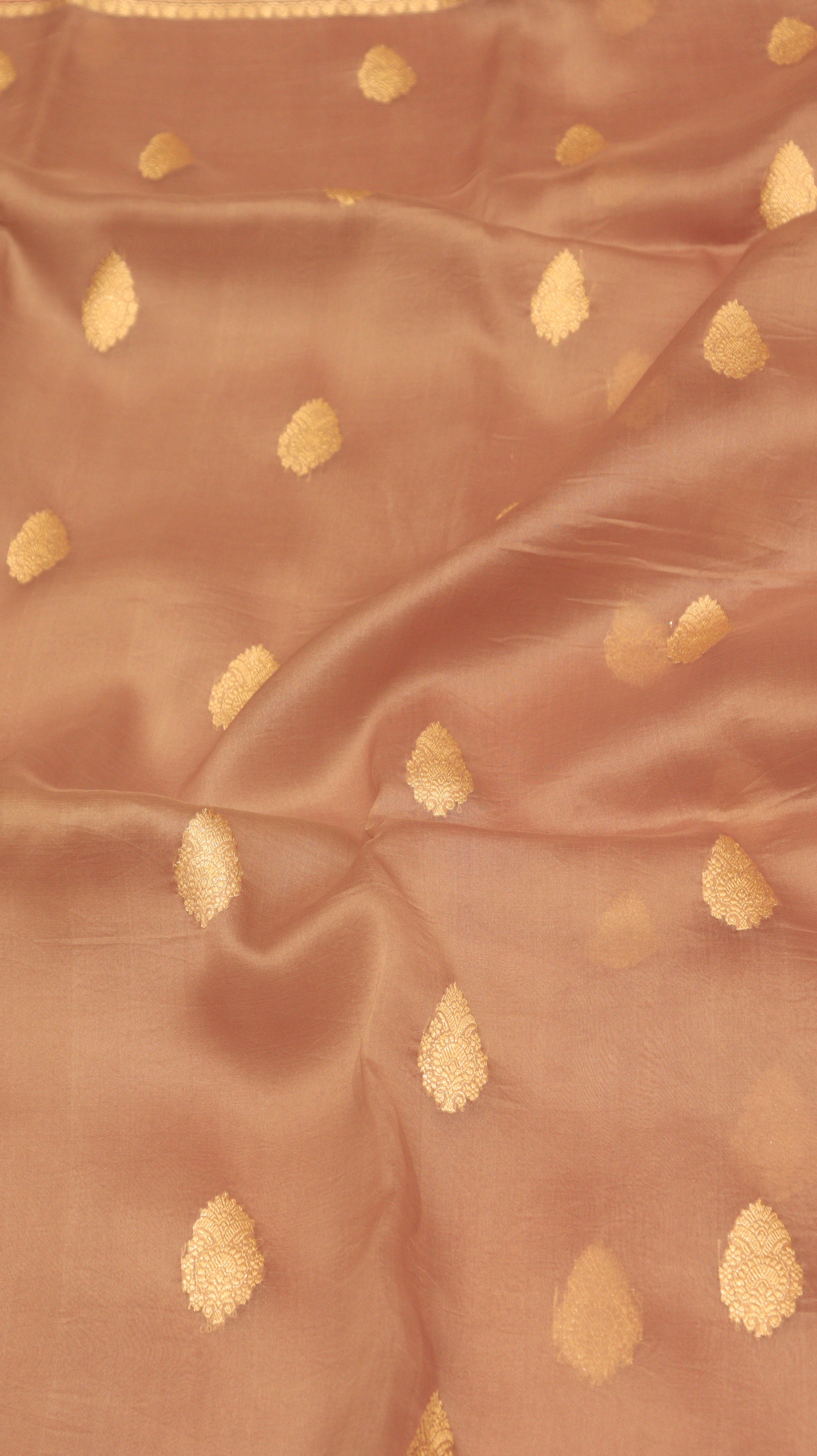 Pre-Order : Brownish Pink Pure Kora Silk Handloom Saree with Contrast Blouse