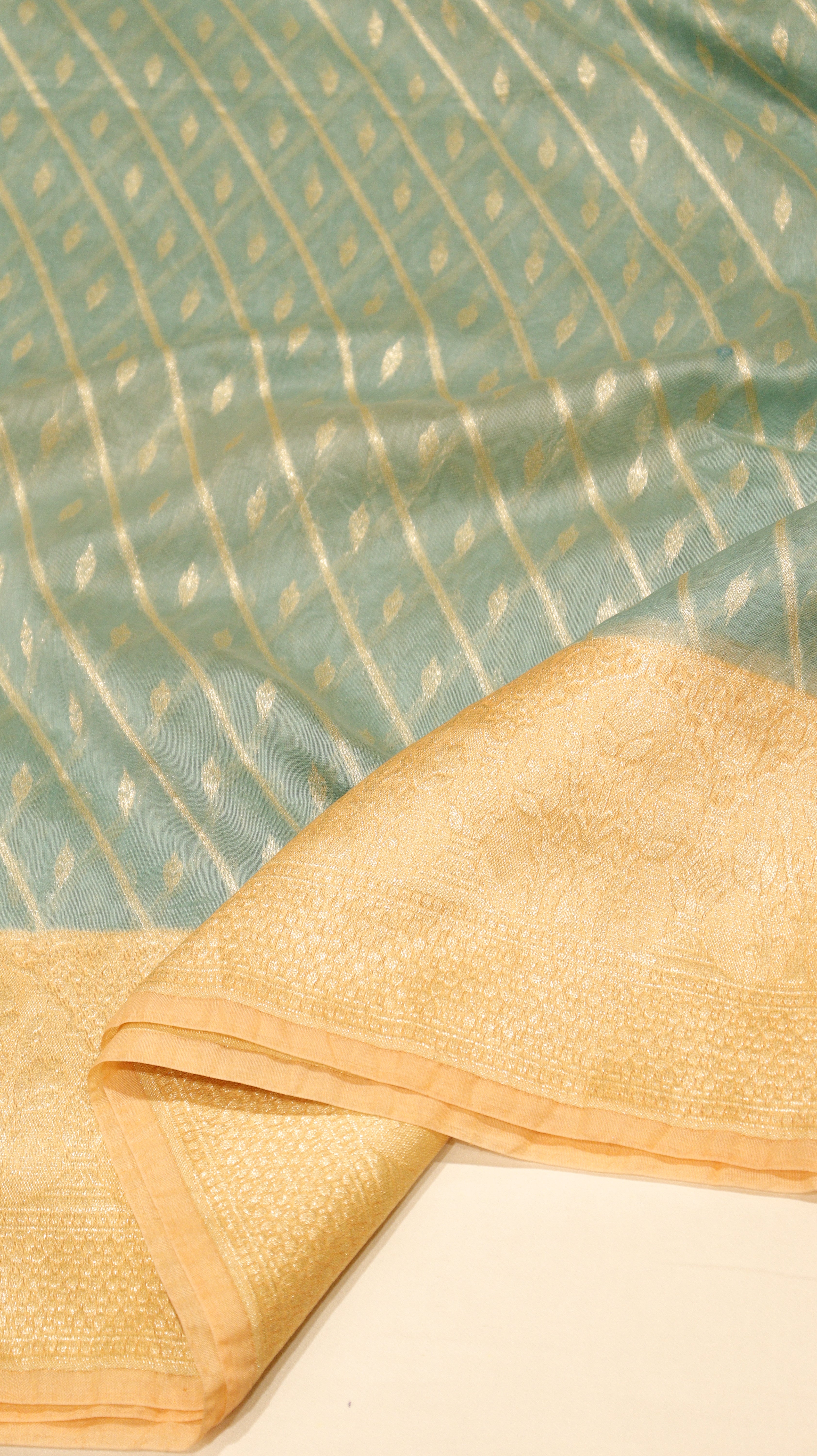 Pre-Order : Pure Moonga Muslin Saree