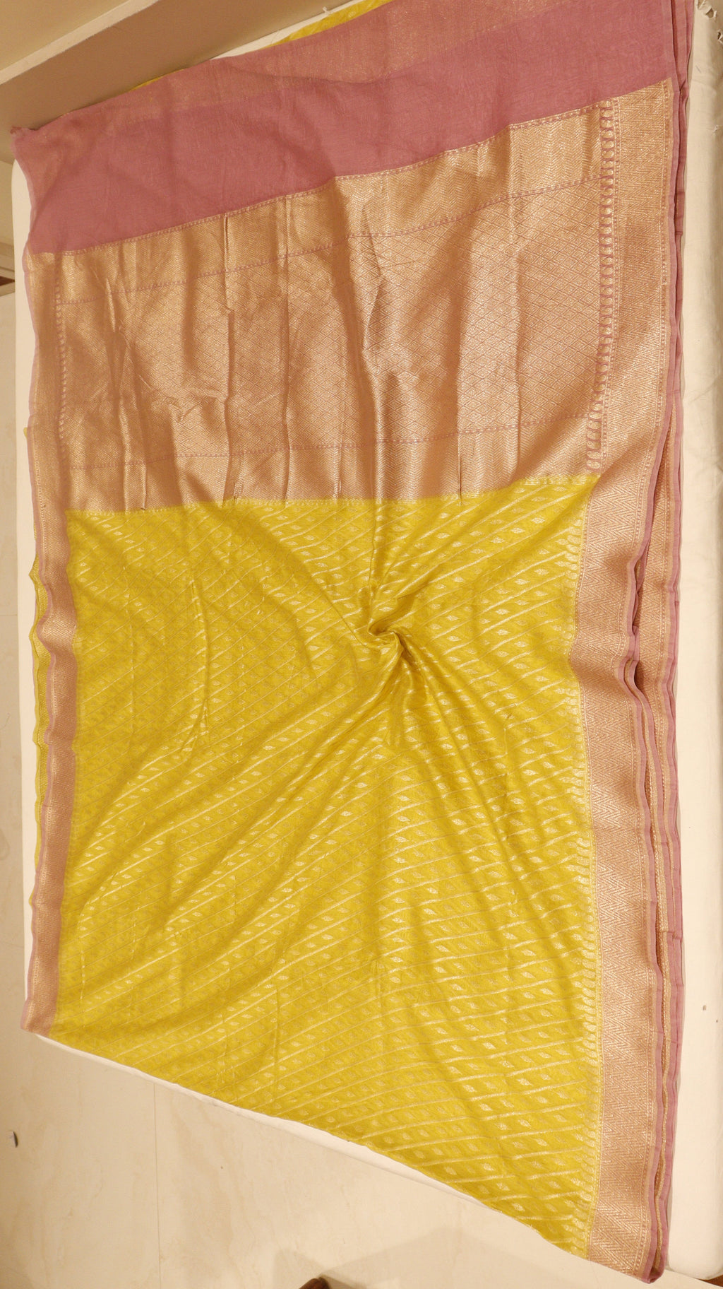 Pre-Order : Pure Moonga Muslin Saree
