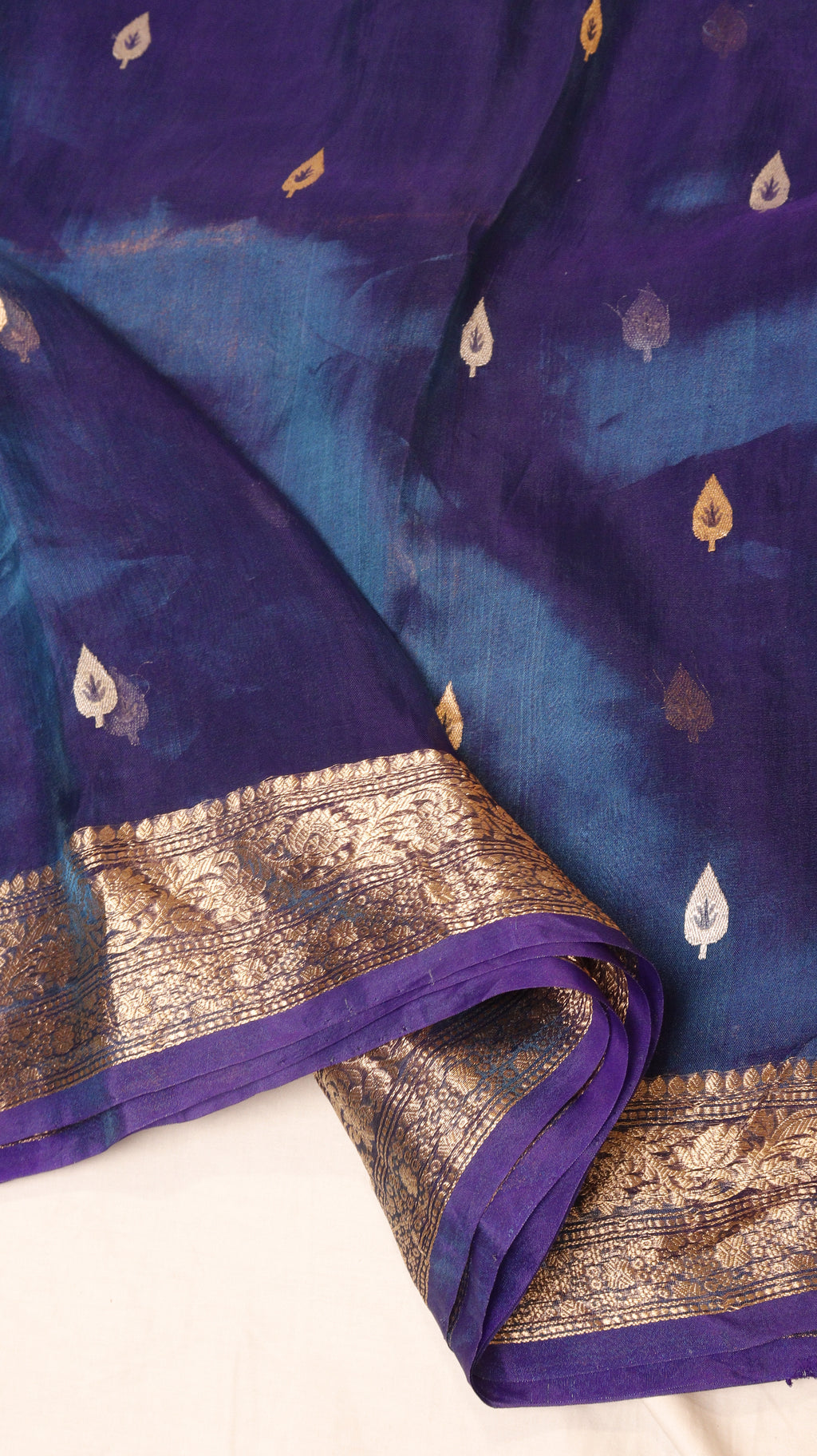 Deep Purple Pure Tissue Silk Handloom Saree with Floral Border