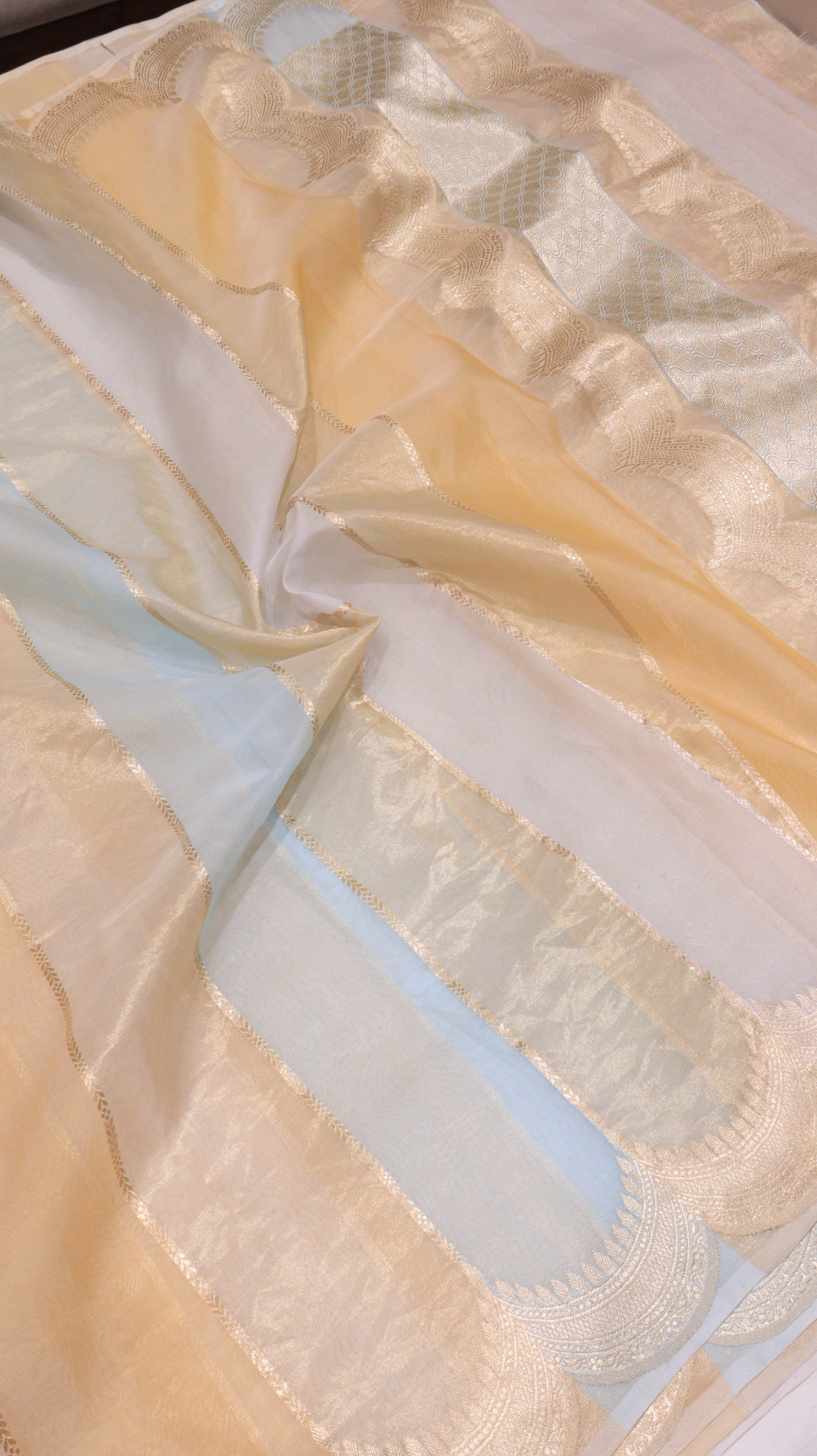 Pre-Order : Pure Kora Tissue Rangkaat Saree