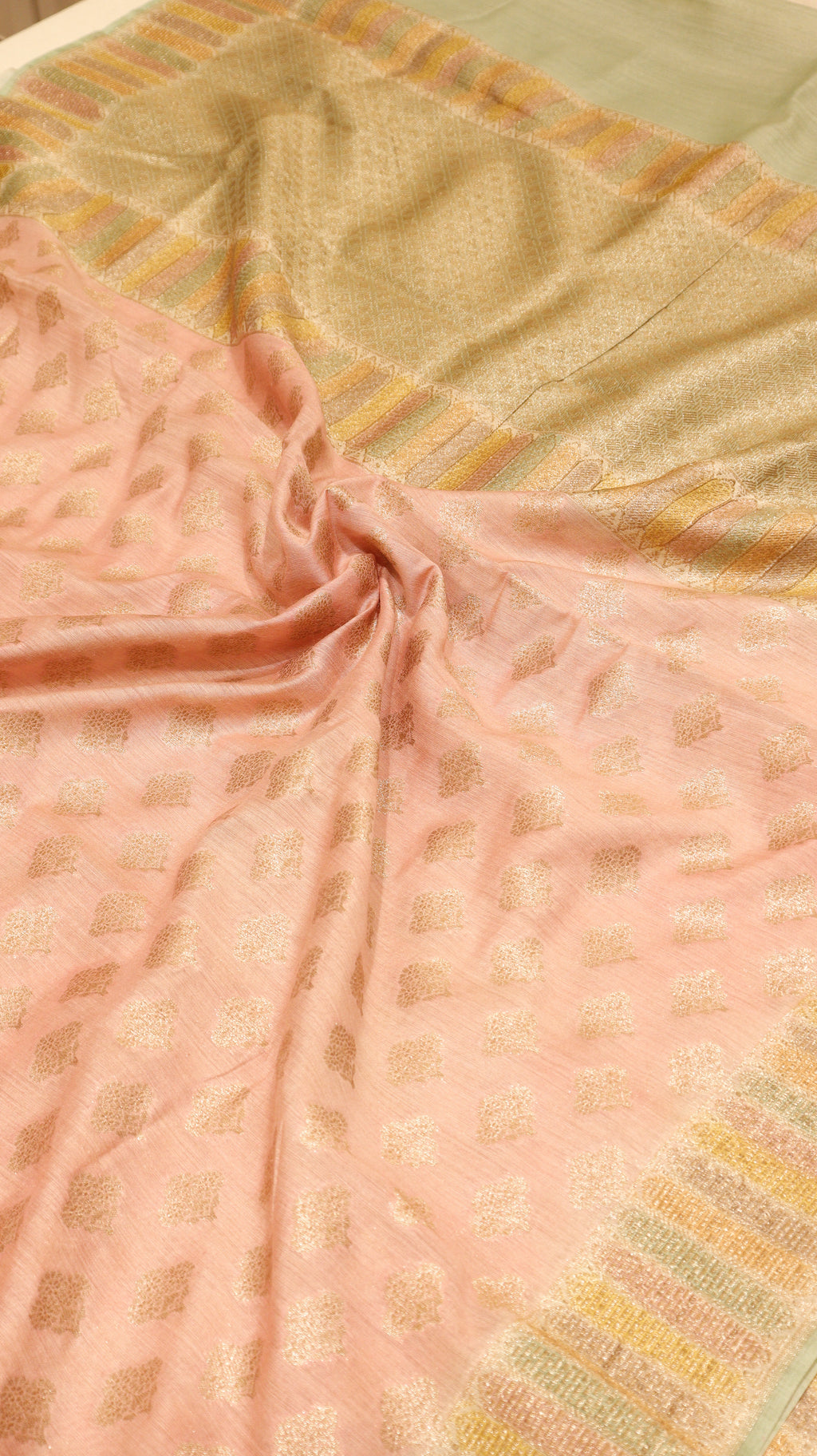 Peach Pure Moonga Muslin Handloom Saree