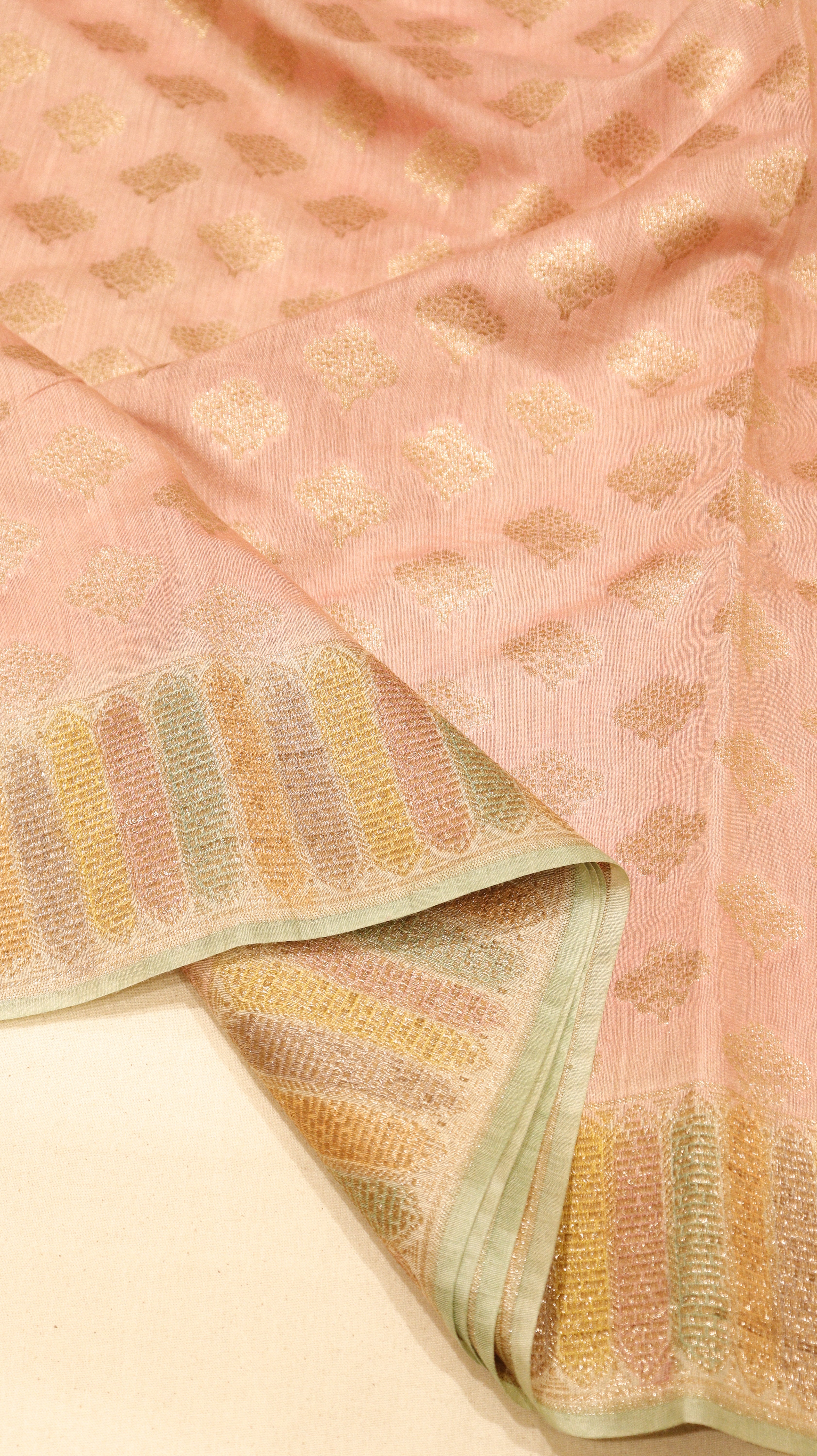 Peach Pure Moonga Muslin Handloom Saree