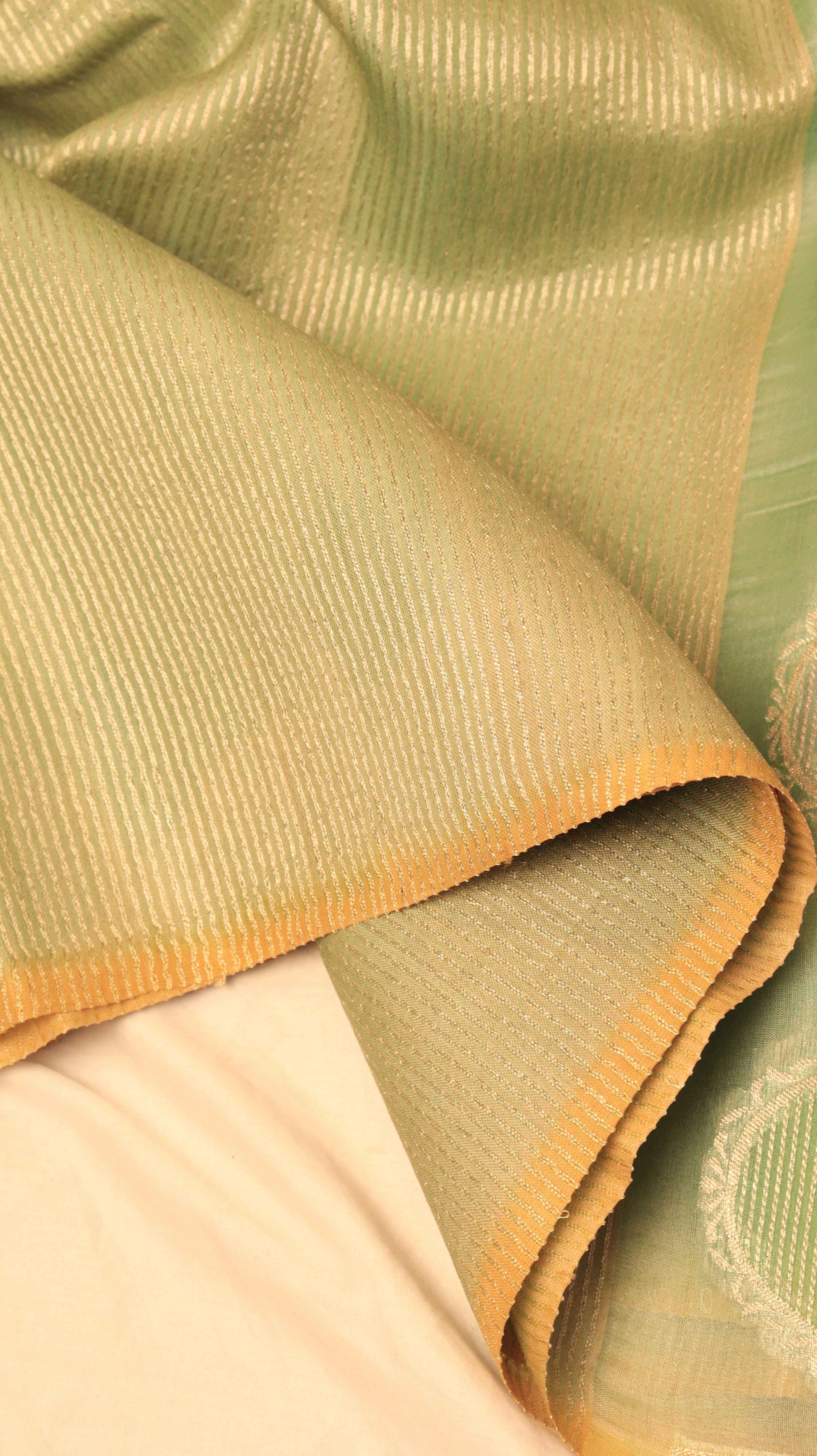 Pastel Green Pure Tussar Silk Handloom Saree with Kora Pallu