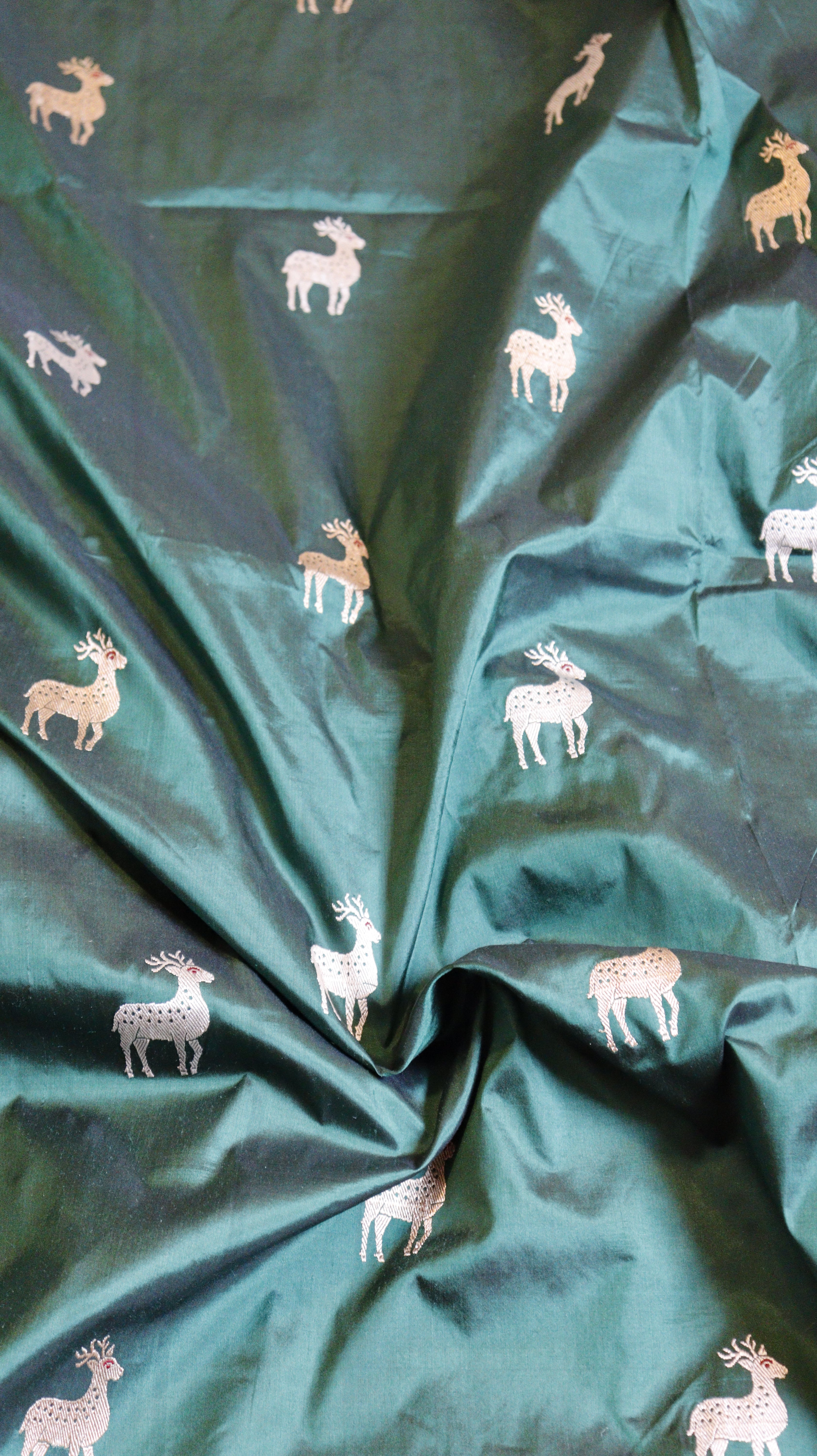 Deep Green Pure Katan Silk Handloom Saree with Contrast Border