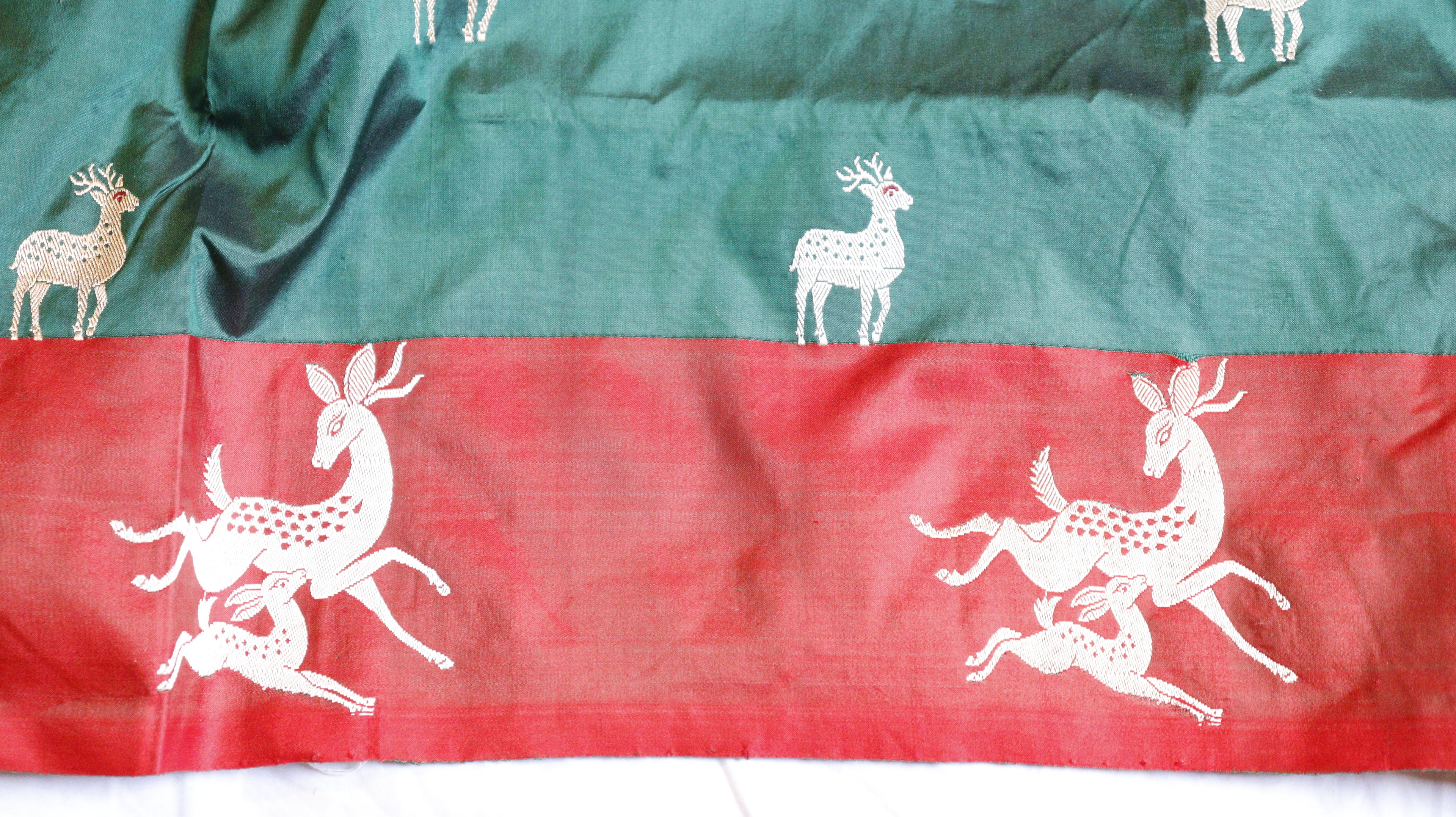 Deep Green Pure Katan Silk Handloom Saree with Contrast Border