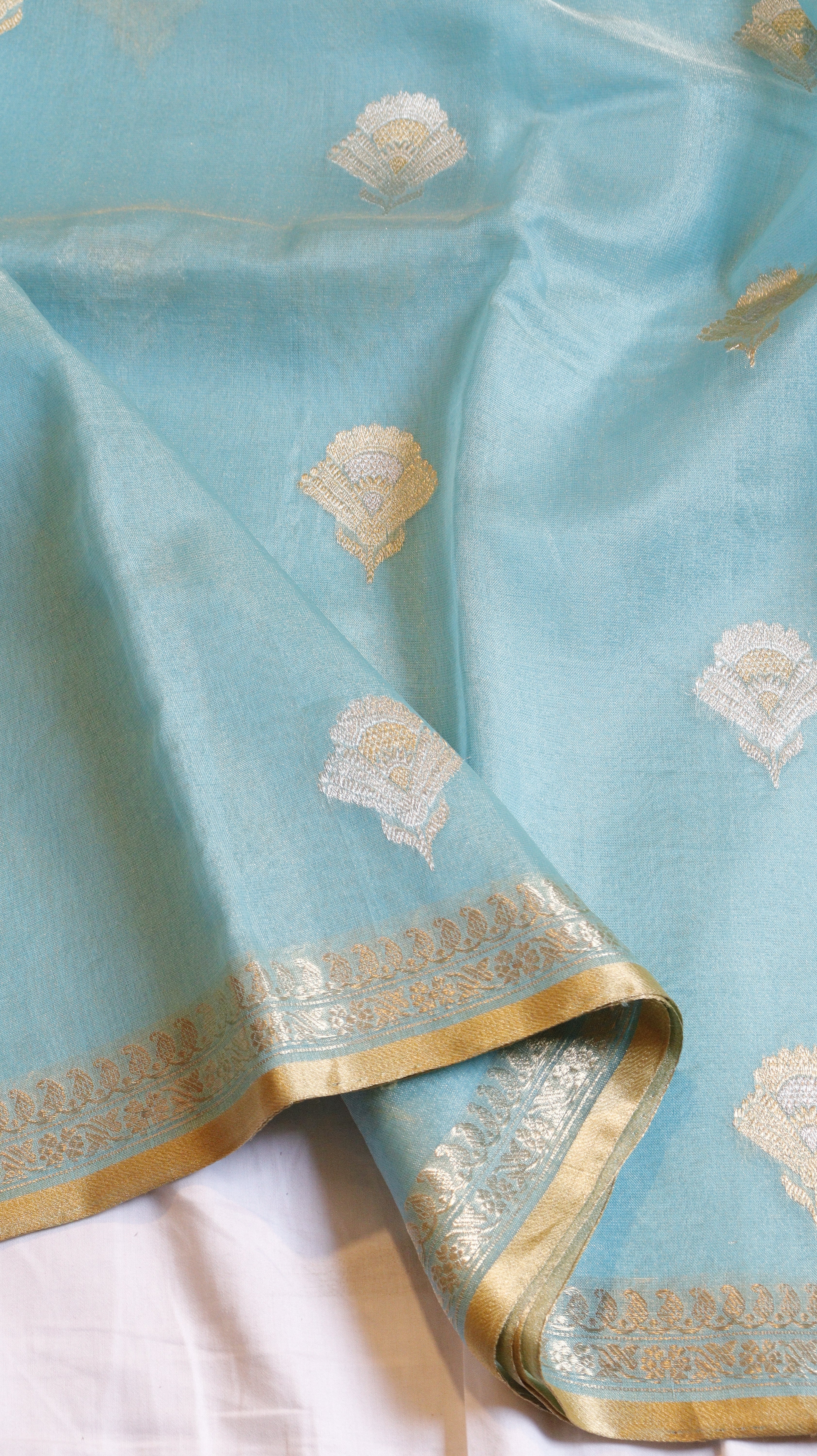 Handloom Pure Tissue Silk Saree