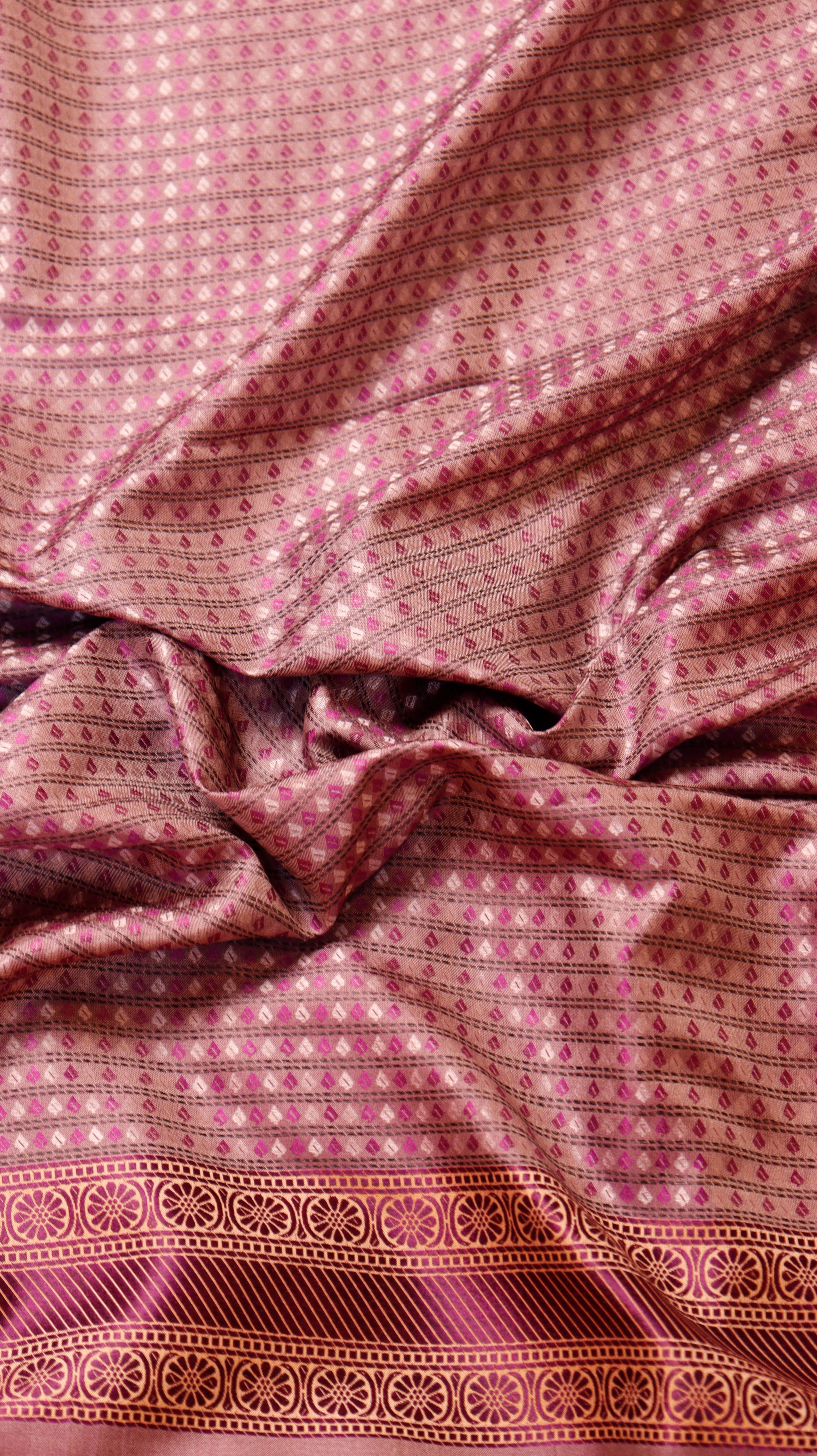 Pure Mulberry Silk Handloom Saree with Dampach Weave