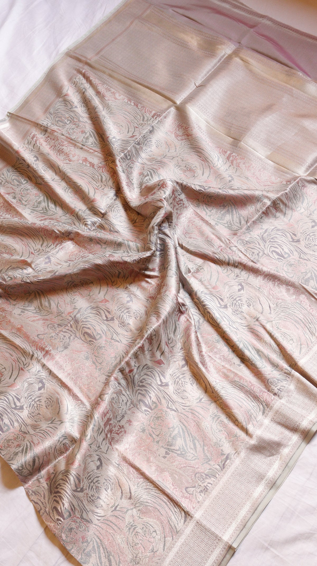 Pure Mulberry Silk Dupatta with Handloom Dampach Weave