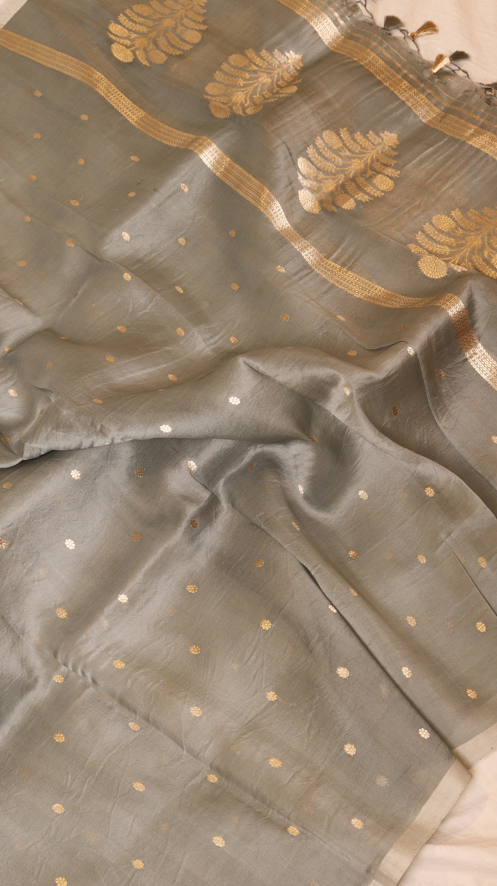 Peach Pure Chanderi Silk Handloom Suit Set with Contrast Dupatta