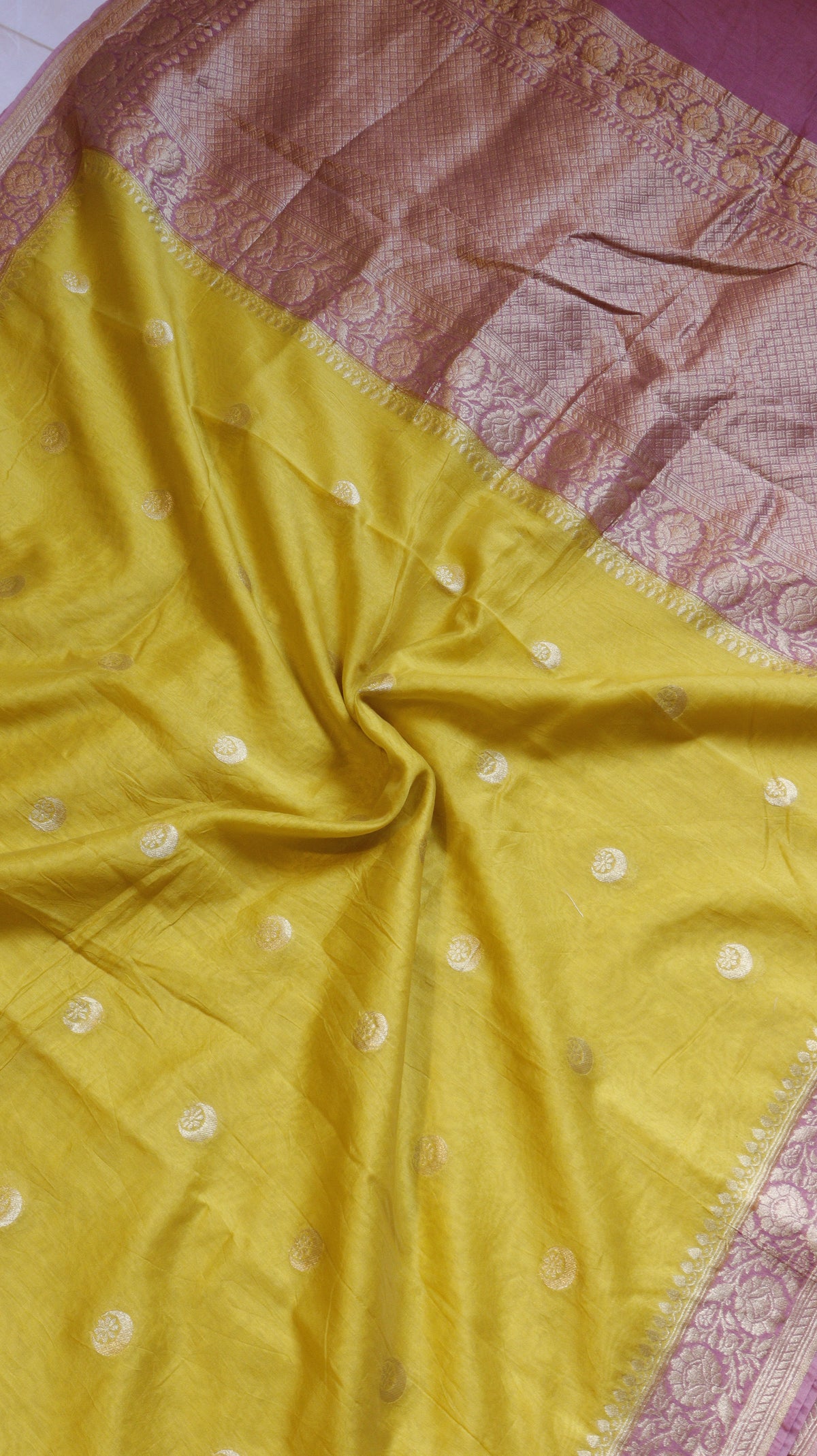 Chand Phool Moonga Muslin Saree