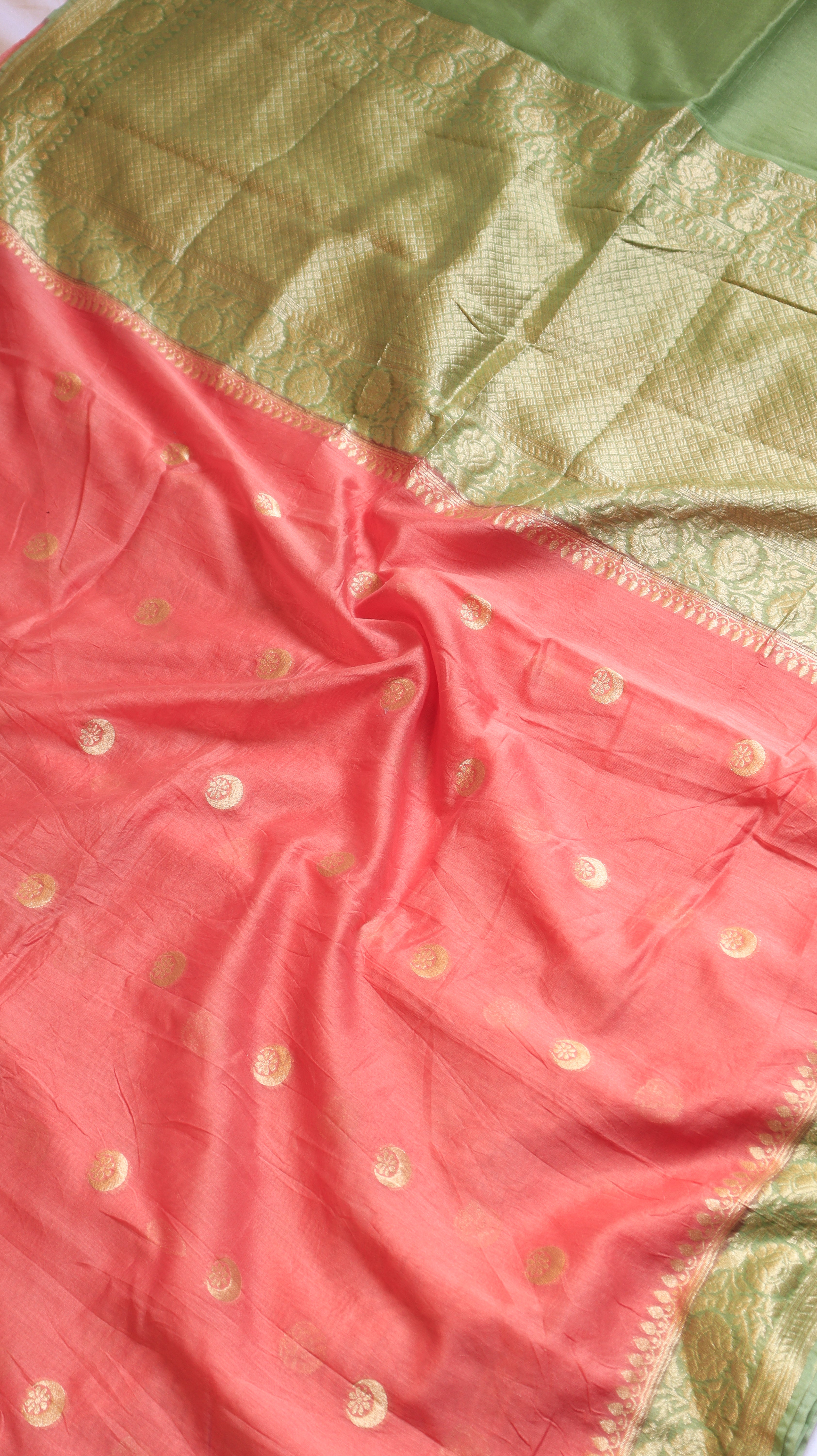 Pre-Order : Pink Chand Phool Moonga Muslin Handloom Saree with contrast Border