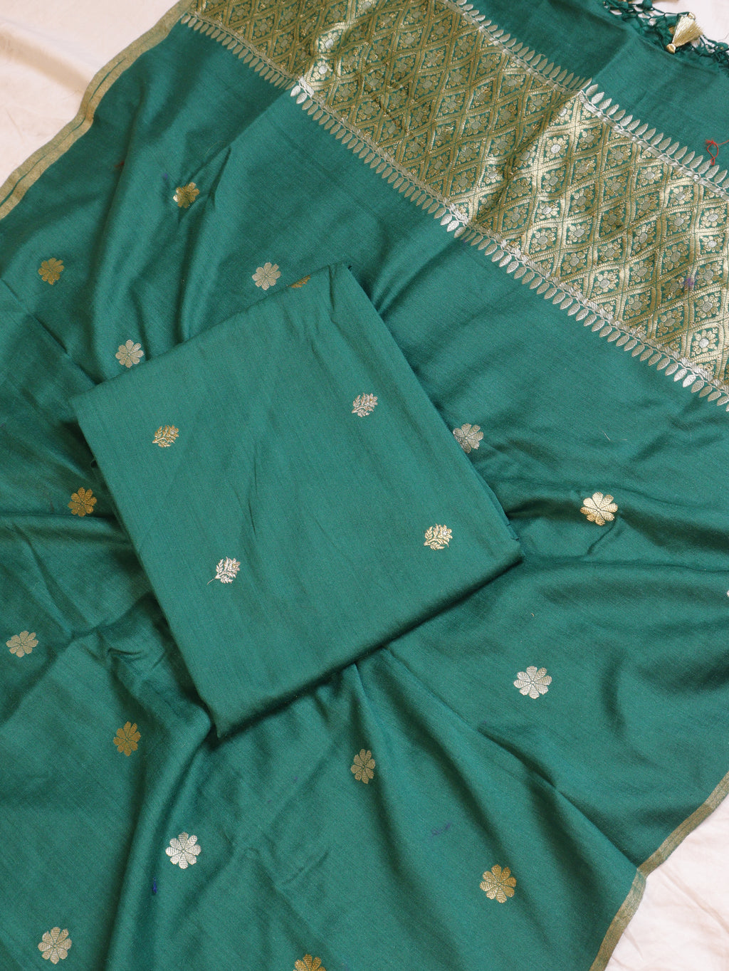 Pre-Order : Green Pure Moonga Silk Handloom Suit Set