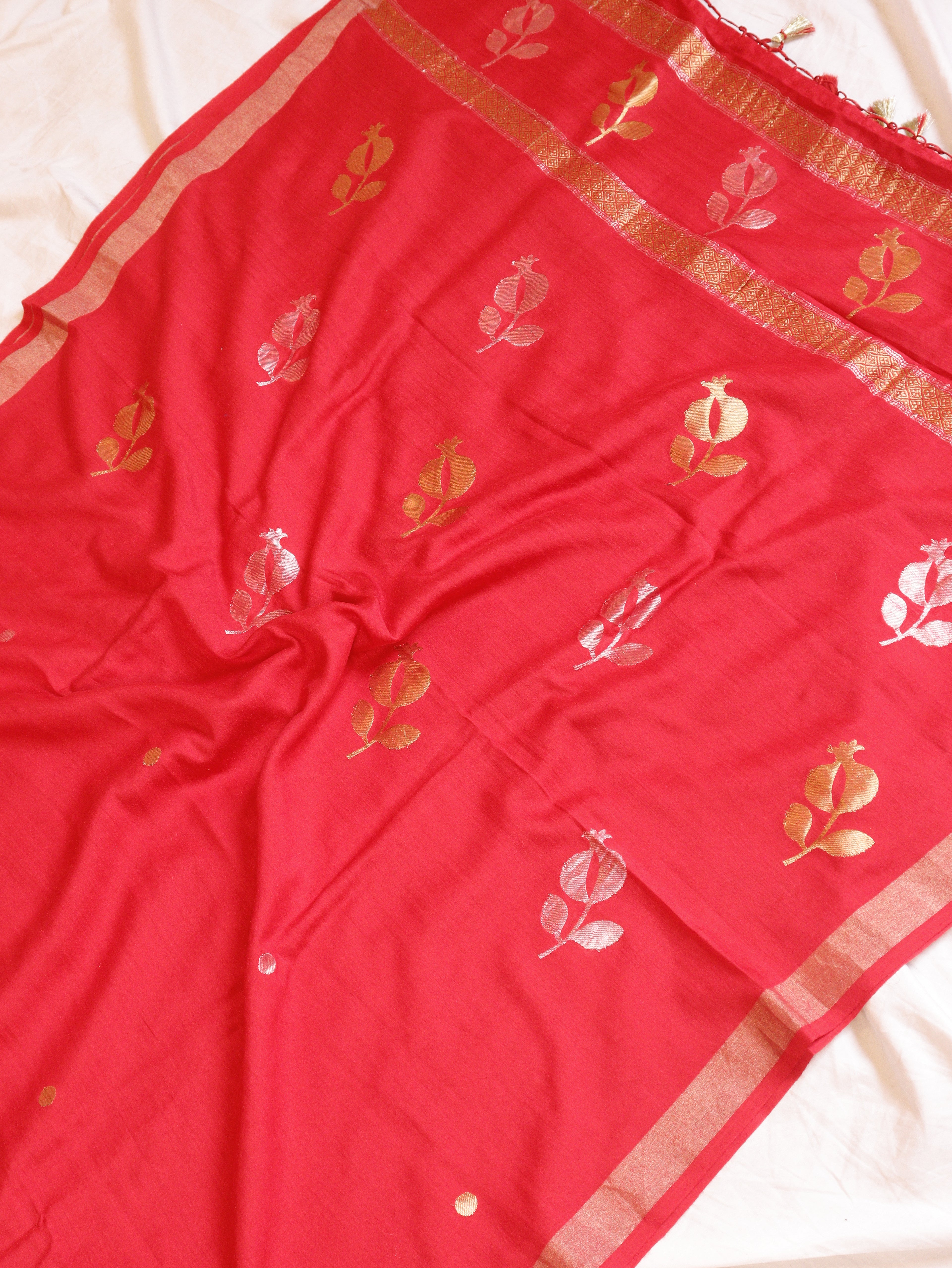 Red Pure Moonga Silk Handloom Suit Set