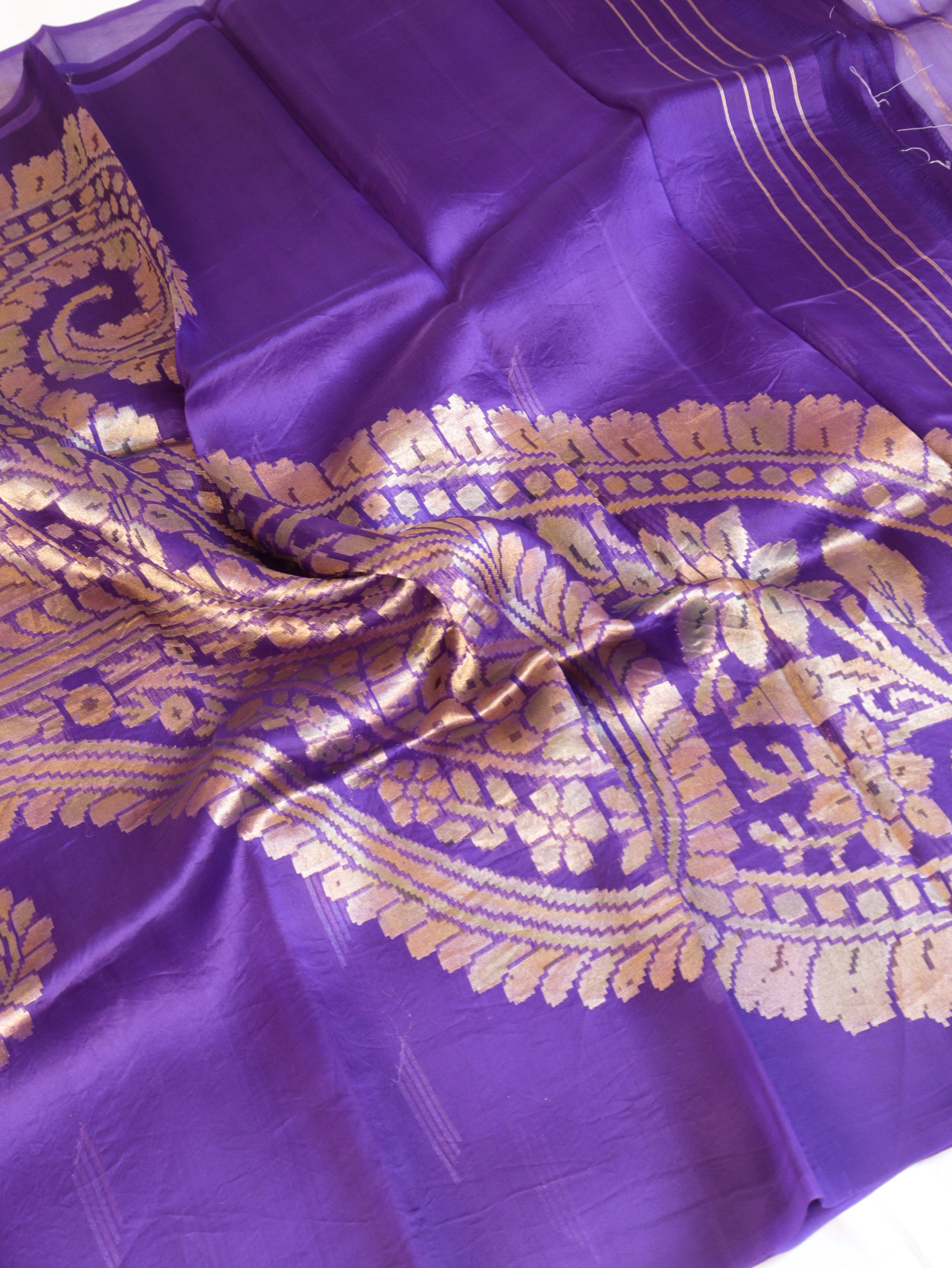 Pre-Order : Purple Pure Kora Silk Handloom Saree with Paisley Pallu