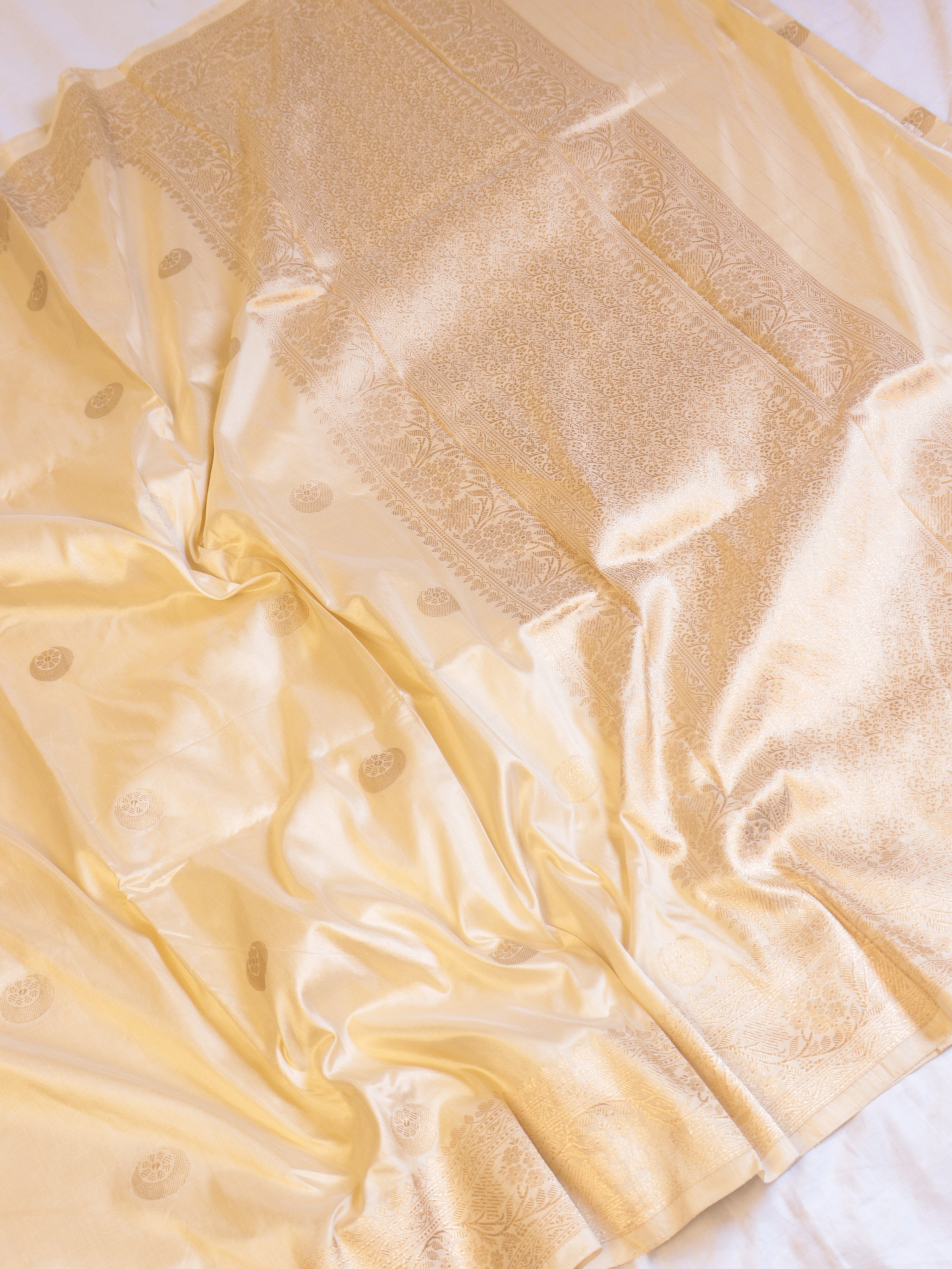 Cream Pure Katan Silk Handloom Chand Phool Saree