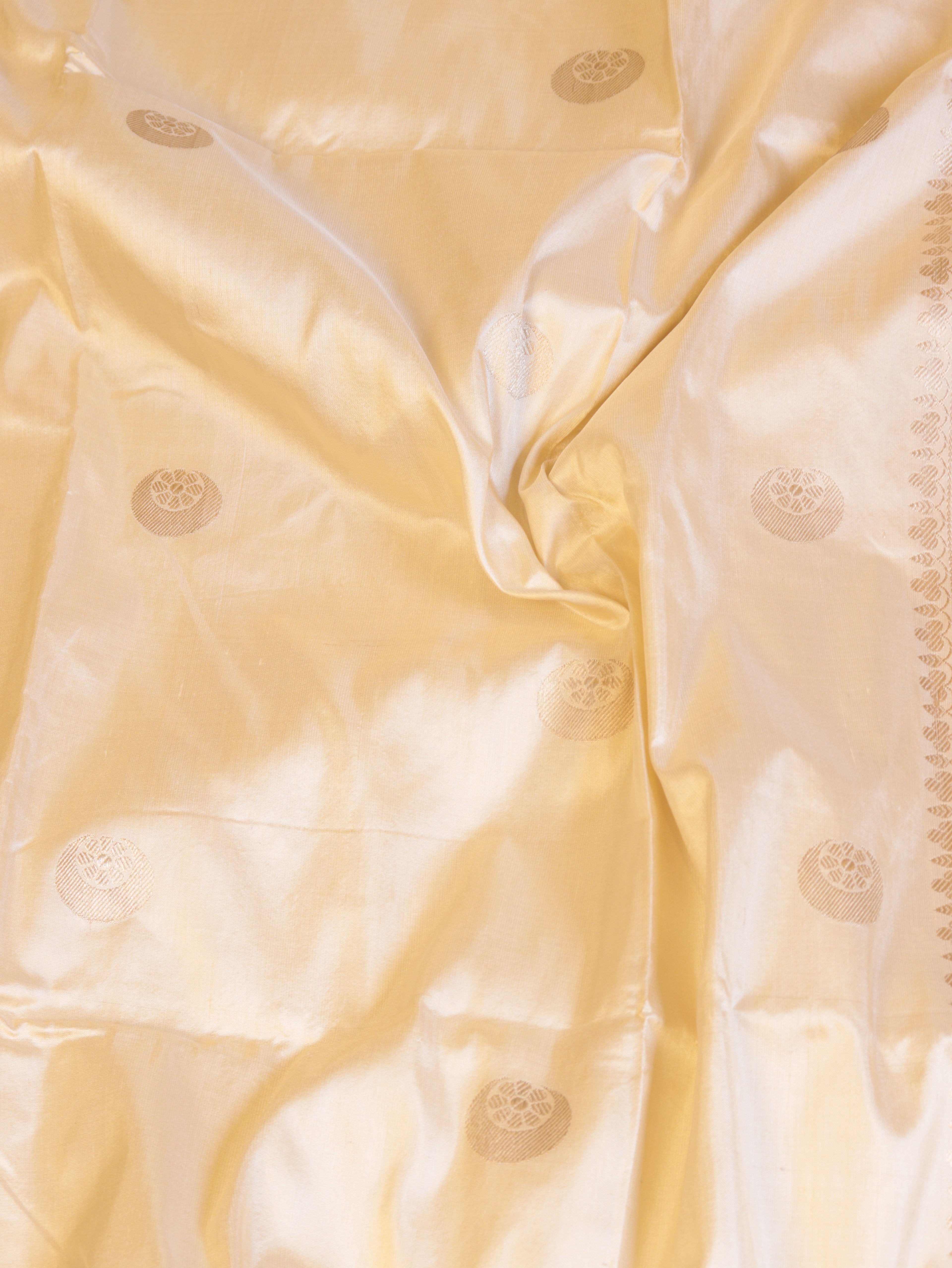 Cream Pure Katan Silk Handloom Chand Phool Saree