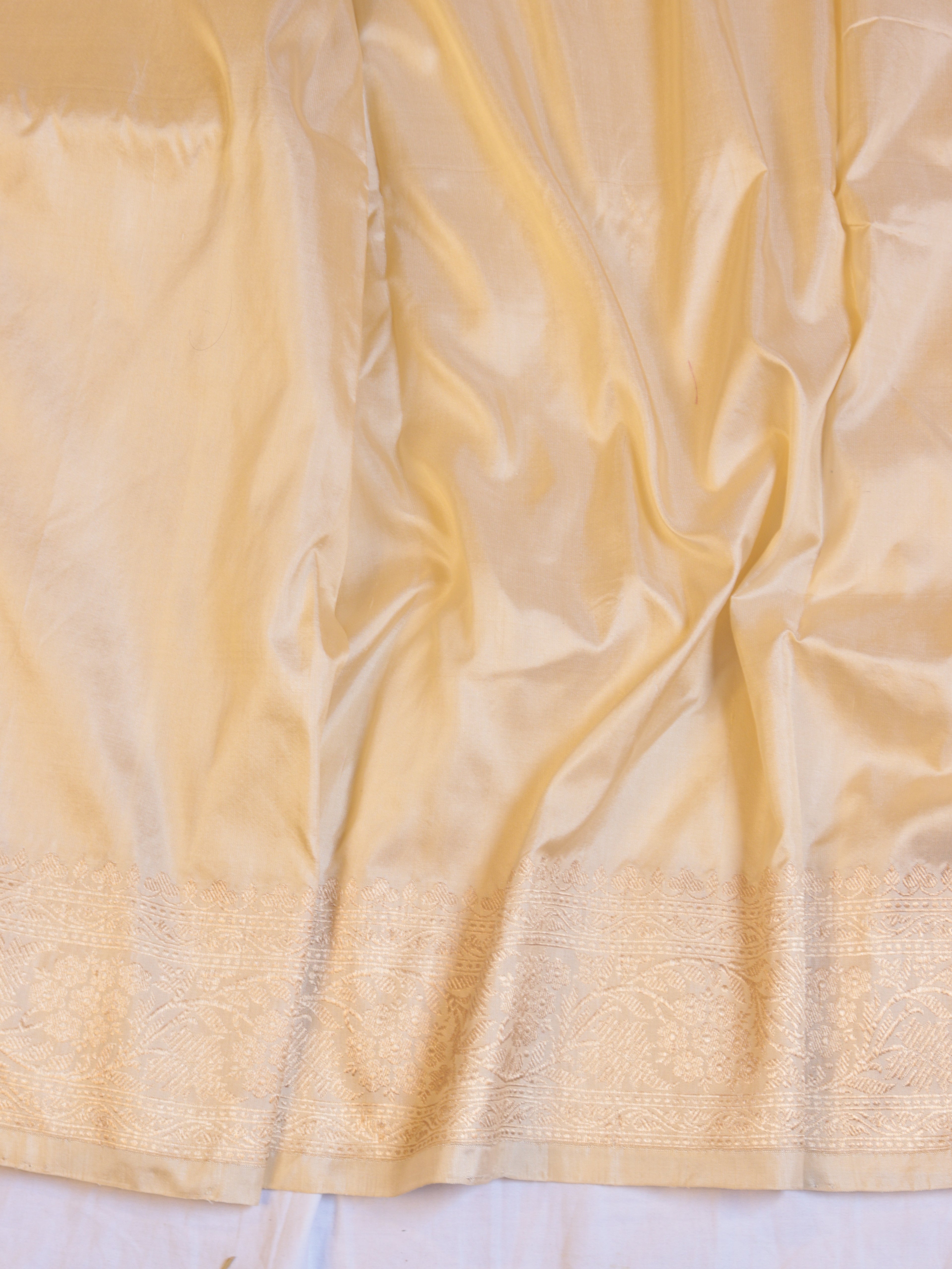 Cream Pure Katan Silk Handloom Chand Phool Saree