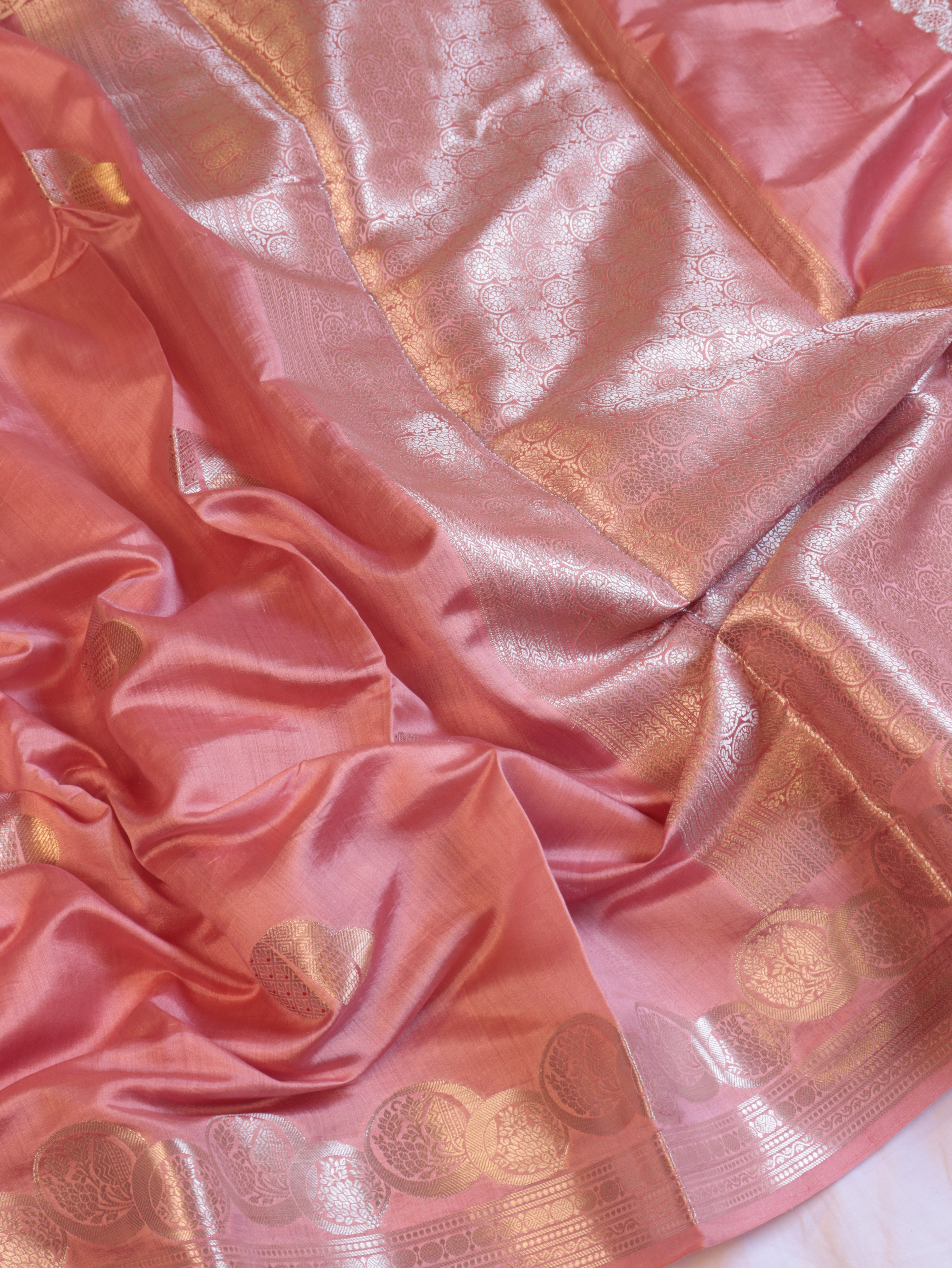 Border Buta Chiniya Silk Saree - Peach