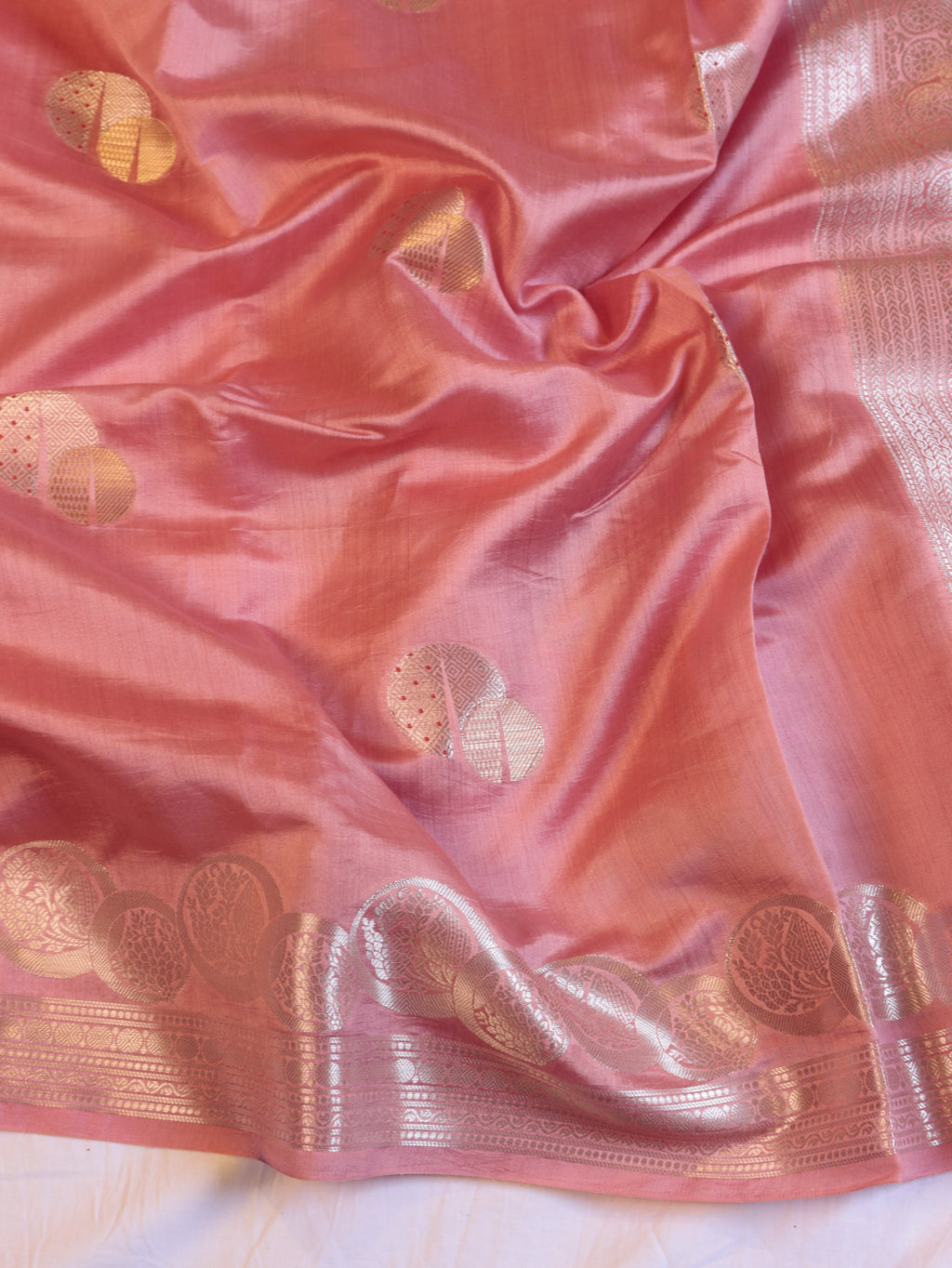 Border Buta Chiniya Silk Saree - Peach