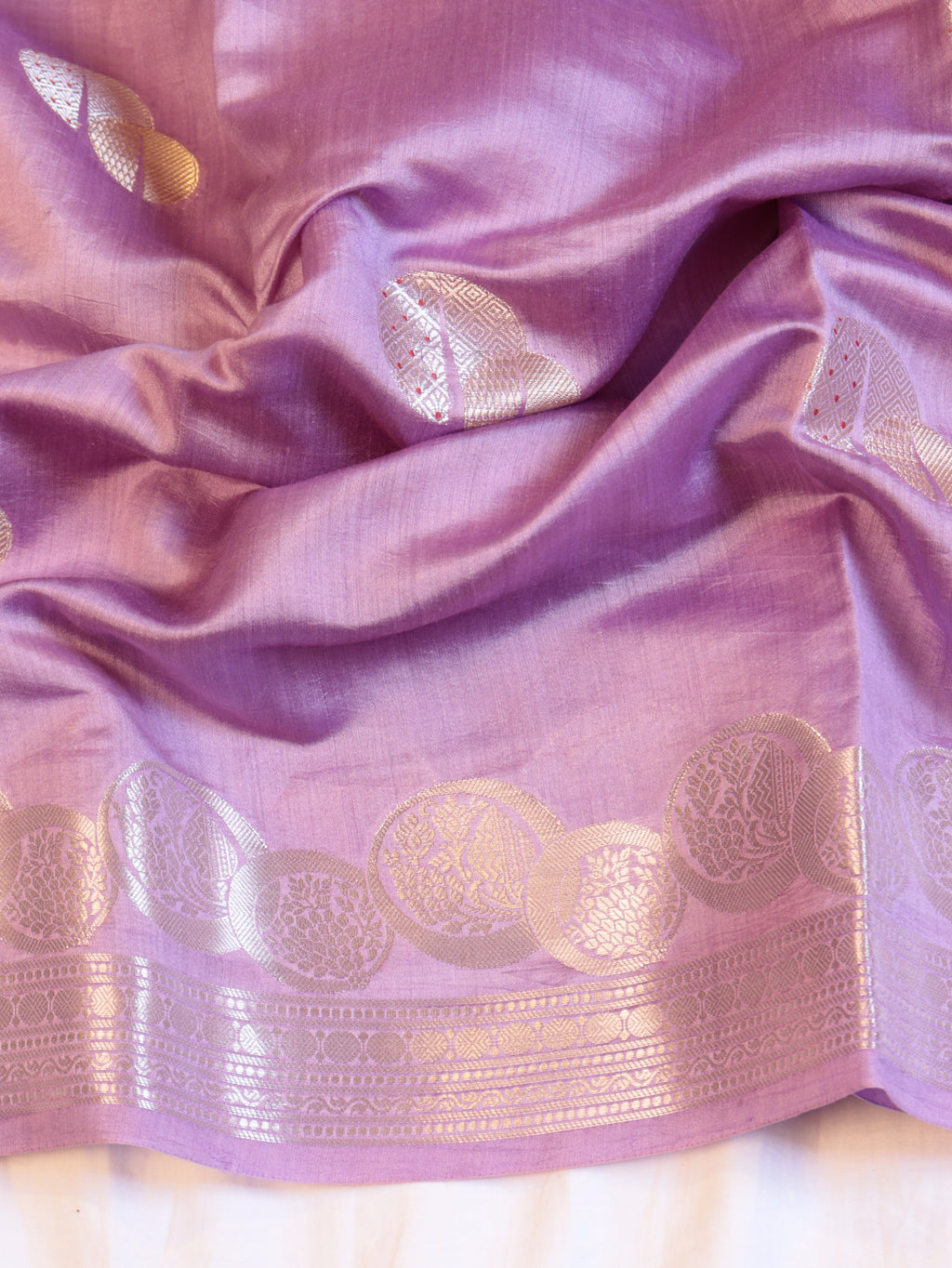 Border Buta Chiniya Silk Saree - Lavender