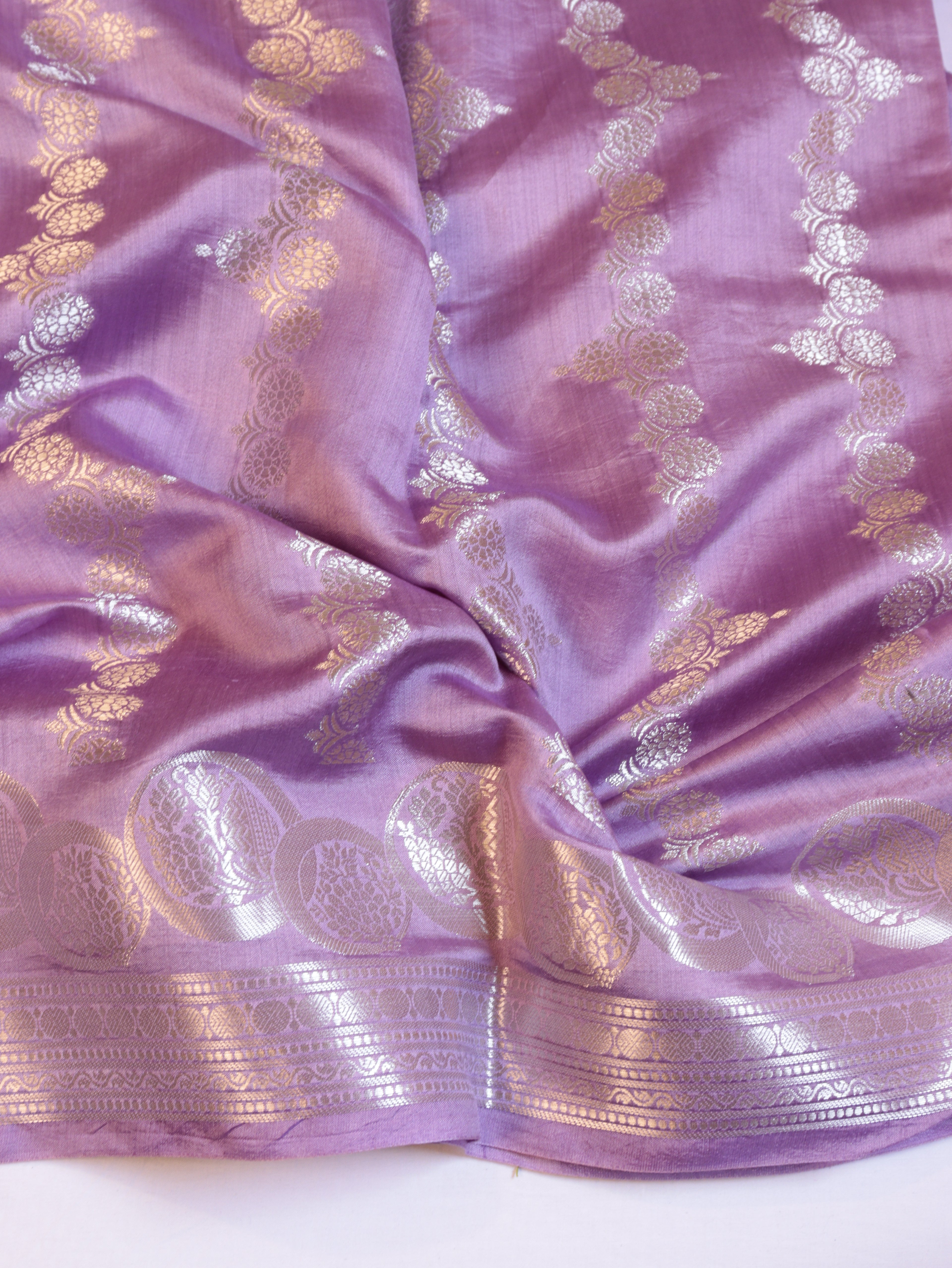 Border Buta Chiniya Silk Saree - Lavender