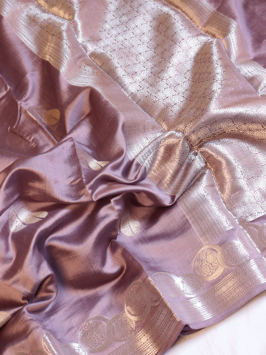 Pre-Order : Border Buta Chiniya Silk Saree - Lilac