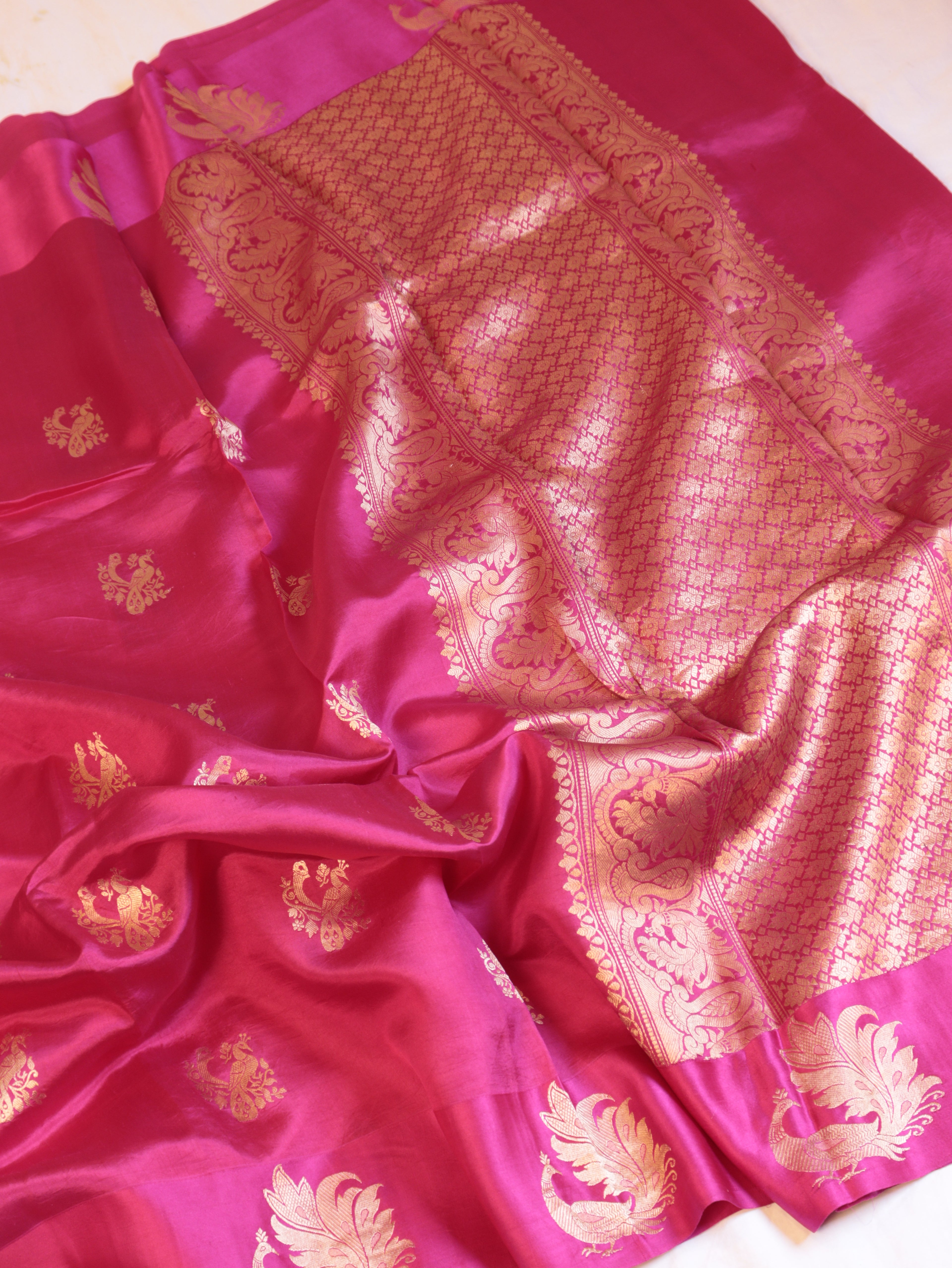 Bird Border Handloom Pure Soft Katan Silk Saree - Pink