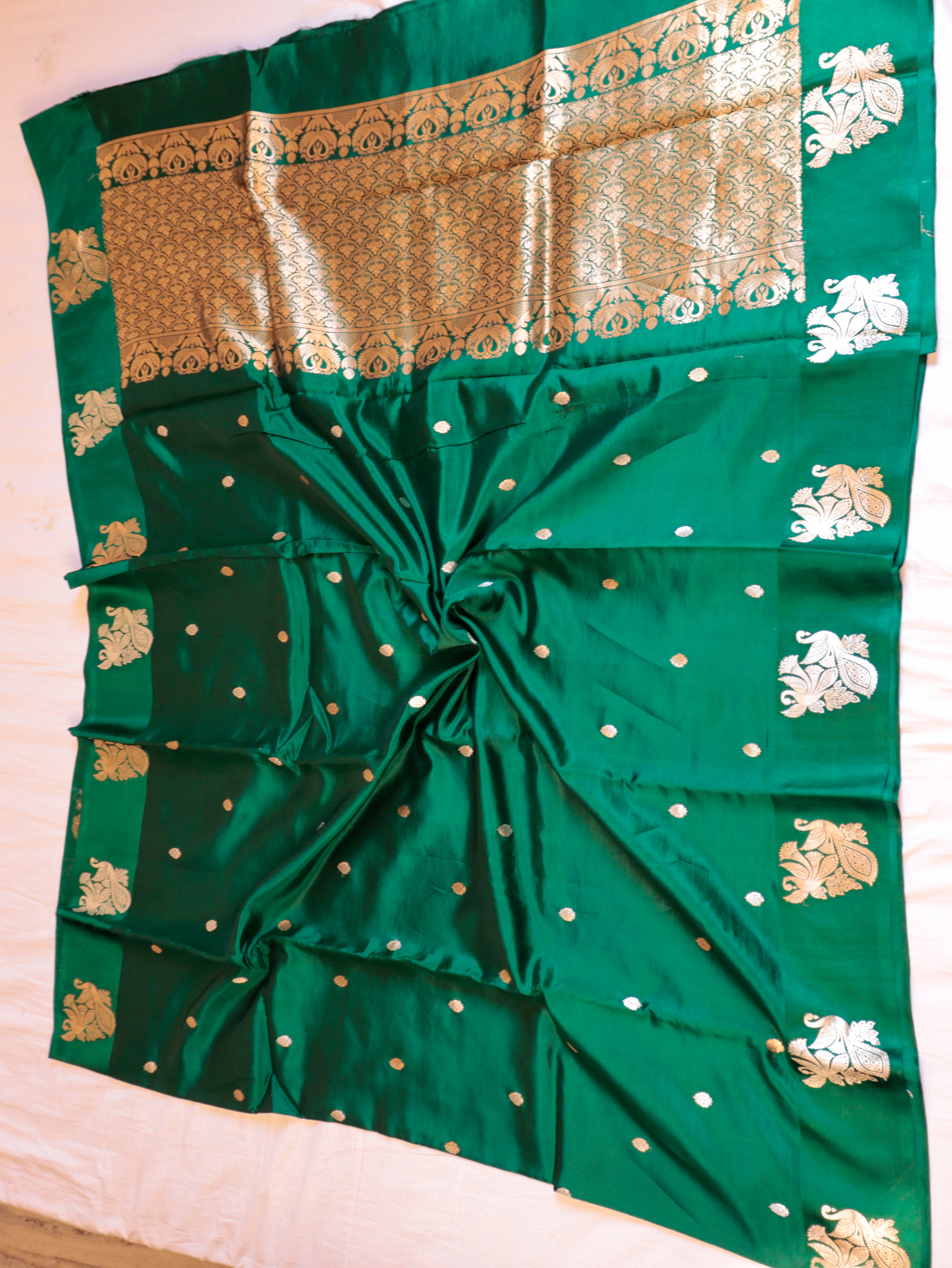 Bird Border Handloom Pure Soft Katan Silk Saree - Bottle Green