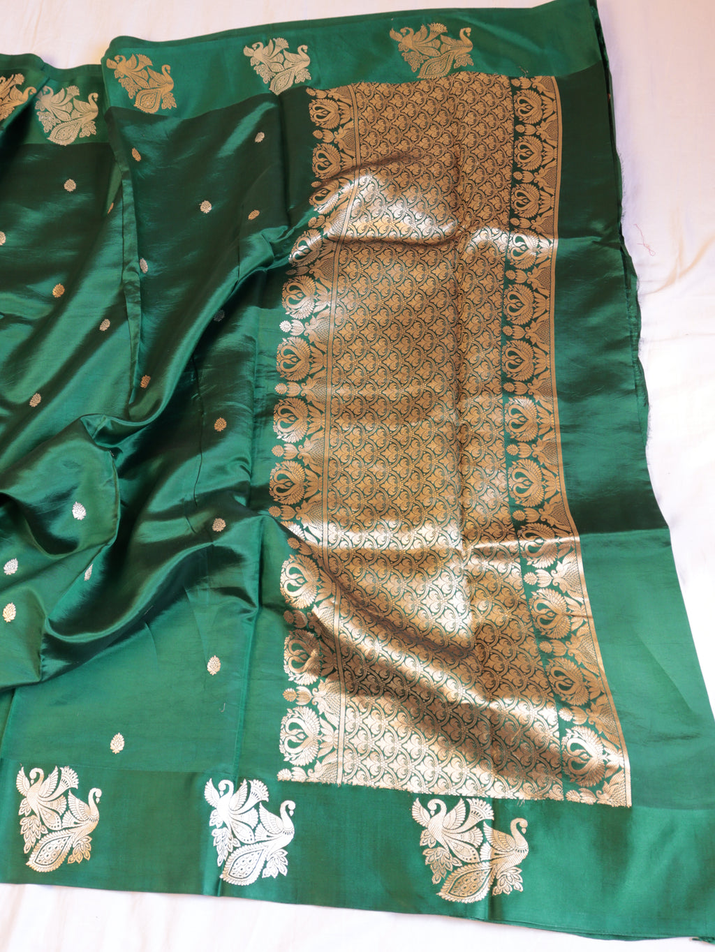 Bird Border Handloom Pure Soft Katan Silk Saree - Bottle Green