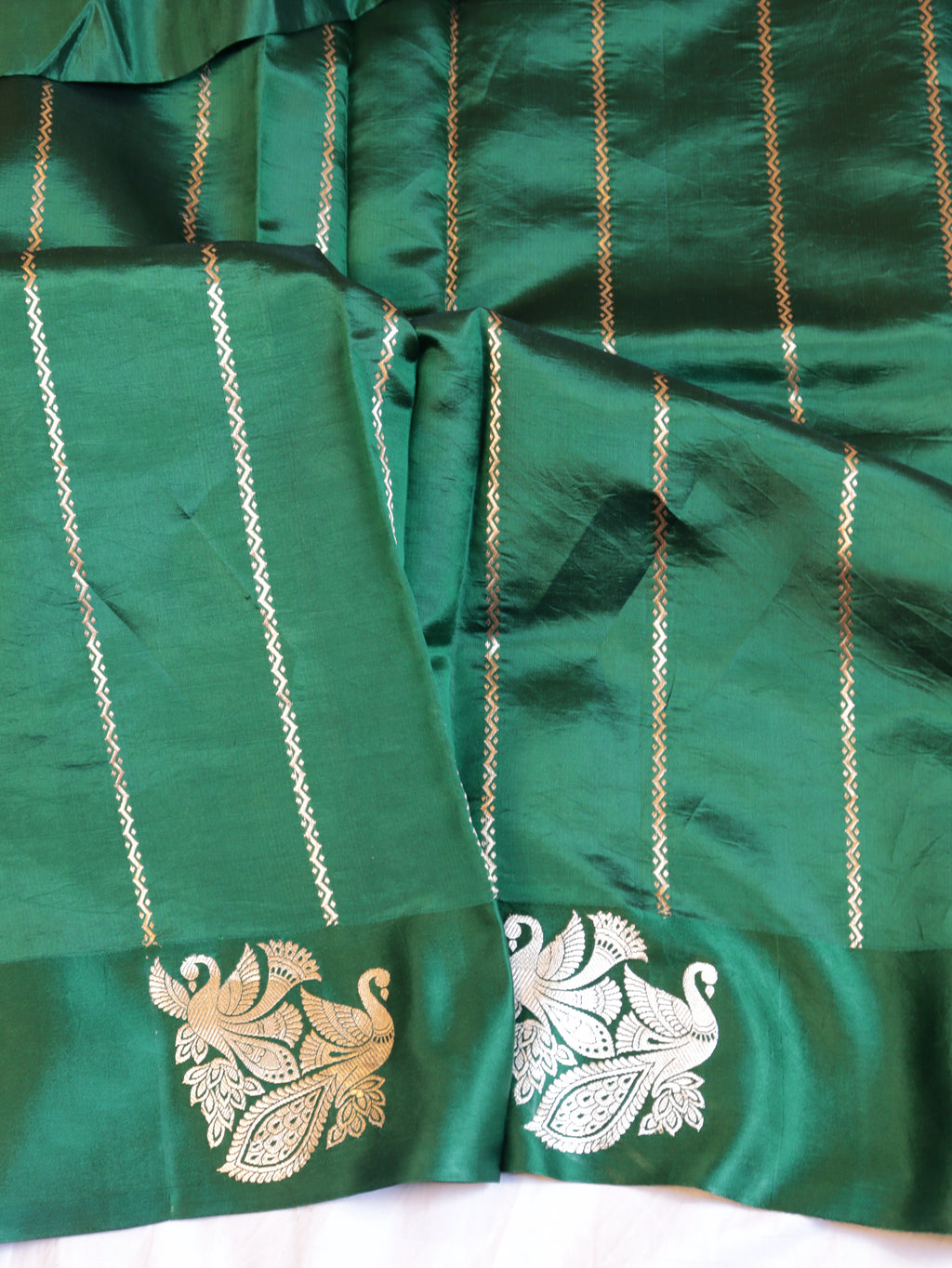 Bird Border Handloom Pure Soft Katan Silk Saree - Bottle Green