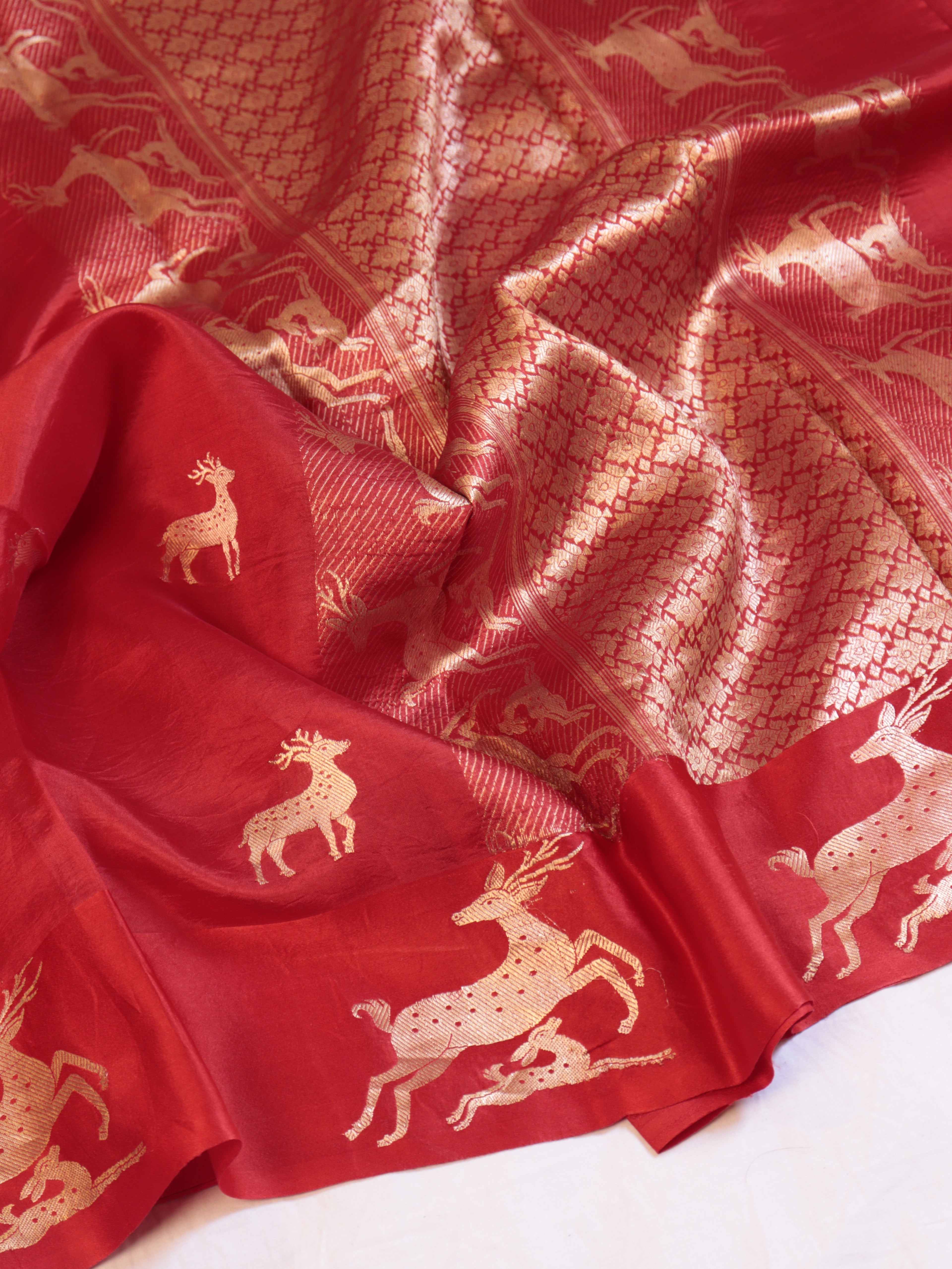 Deer Border Handloom Pure Soft Katan Silk Saree - Red