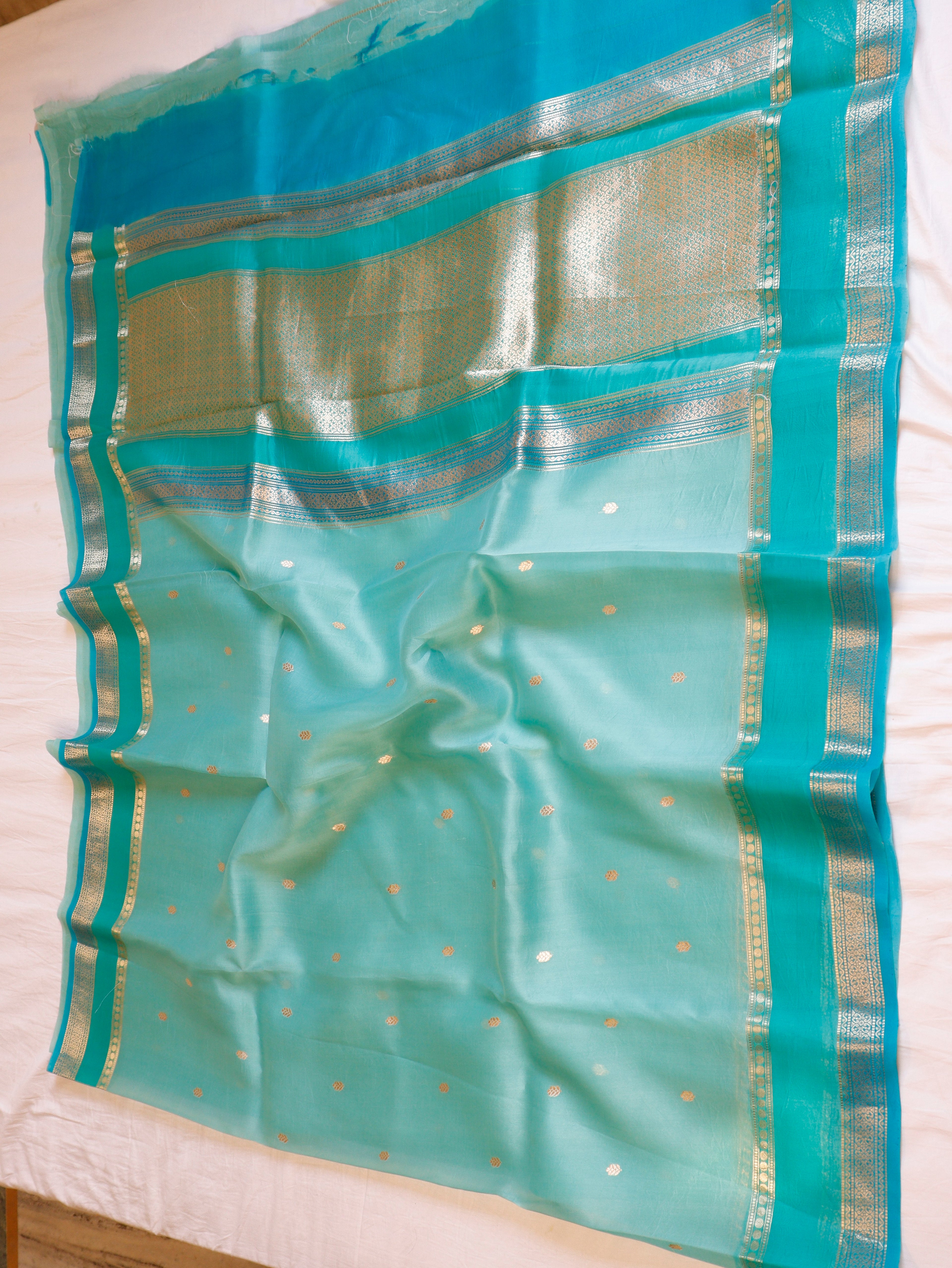 Contrast Border Handloom Pure Kora Silk Saree - Ocean Blue
