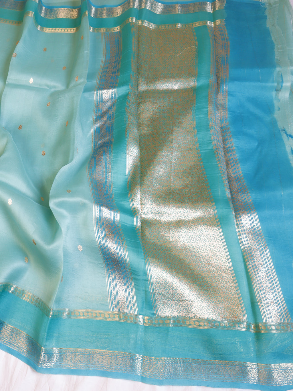Contrast Border Handloom Pure Kora Silk Saree - Ocean Blue