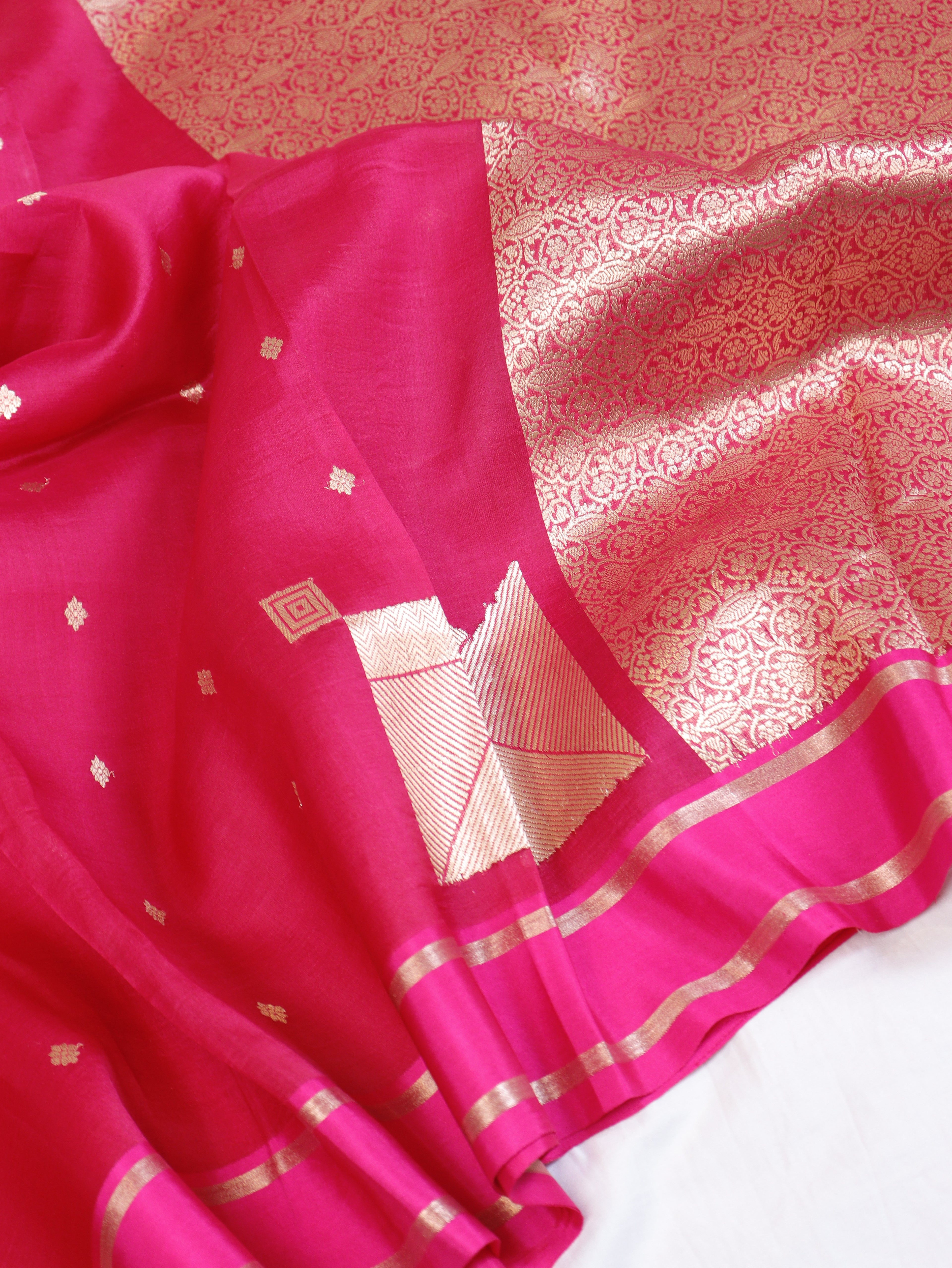 Pre-Order : Minimal Border Handloom Kora Silk Saree - Pink