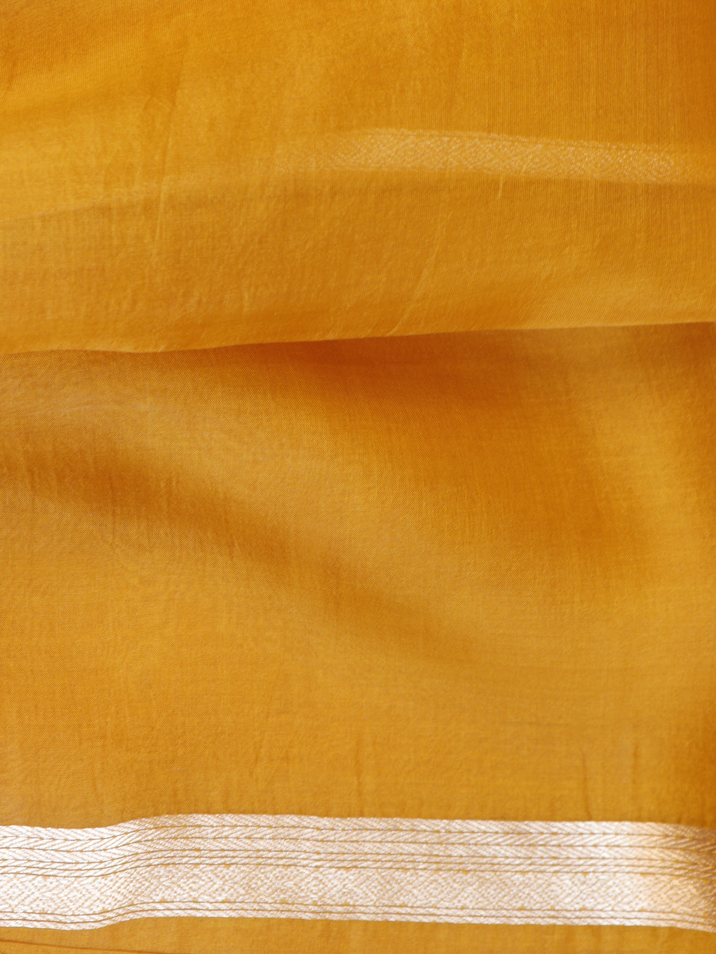 Minimal Border Handloom Kora Silk Saree